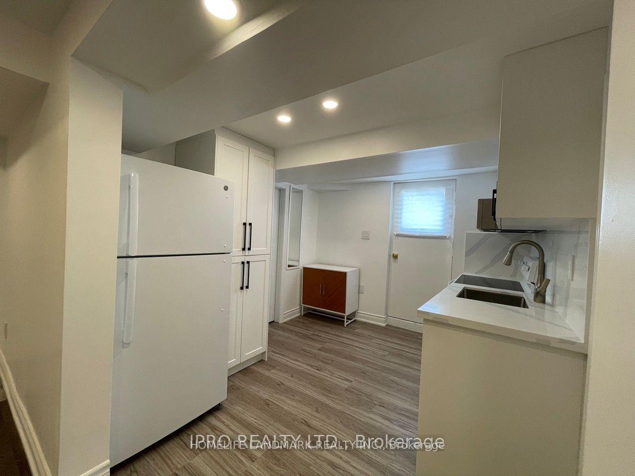 Photo 6 of Unit BSMT, 755 Botany Hill Crescent, Newmarket, Huron Heights-Leslie Valley — HOMEH
