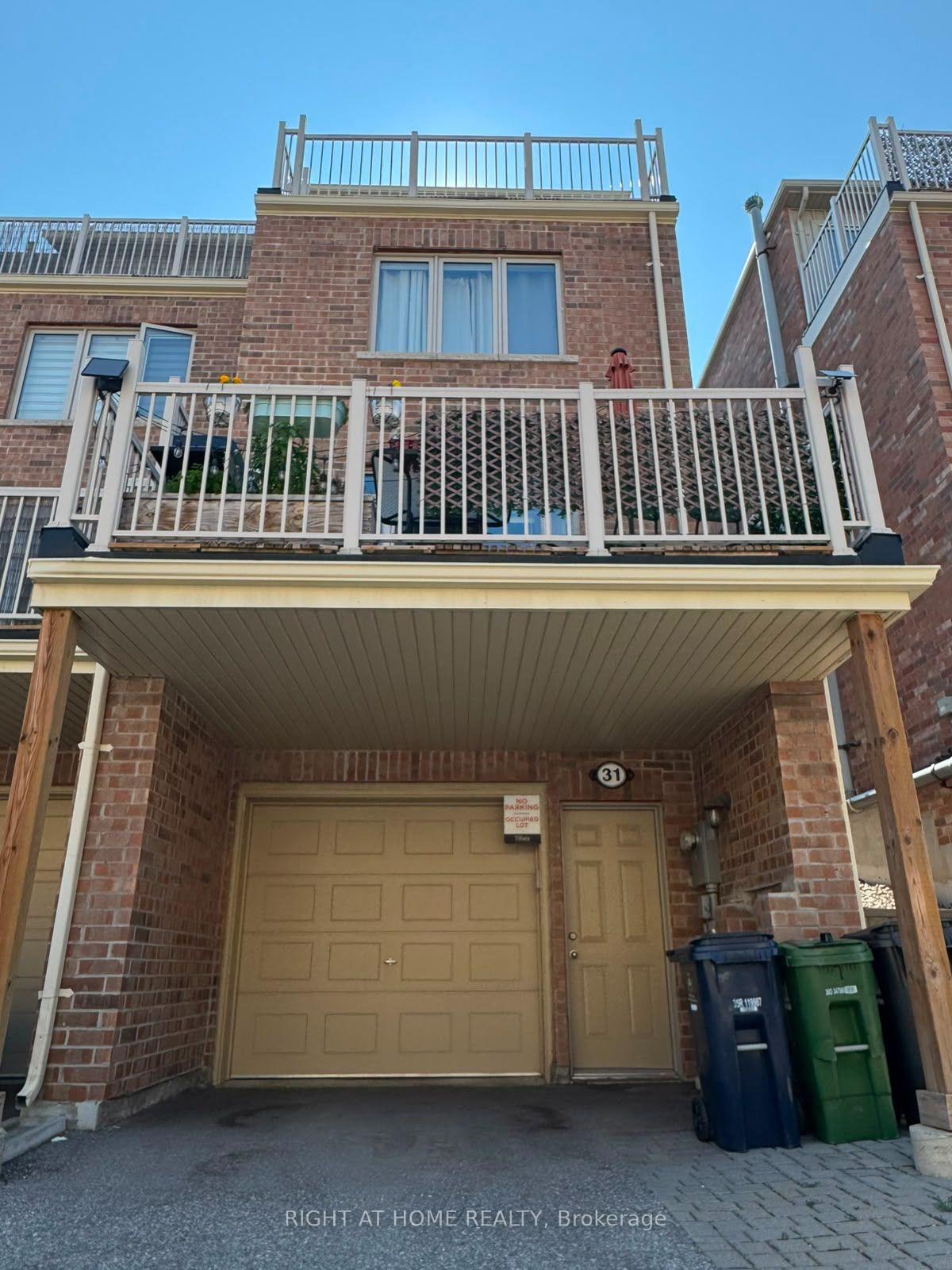 Photo 22 of 31 Edward Horton Crescent, Etobicoke, Islington-City Centre West — HOMEH