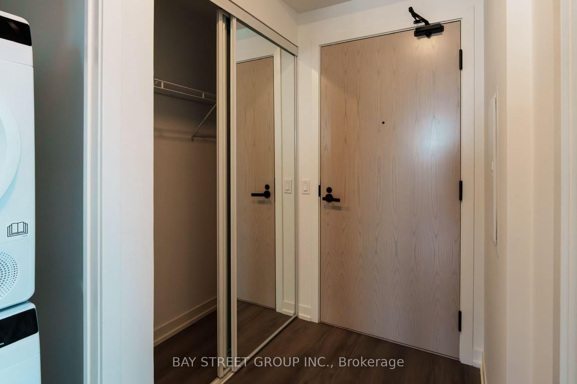 Photo 3 of Unit 1105, 28 Interchange Way, Vaughan, Vaughan Corporate Centre — HOMEH