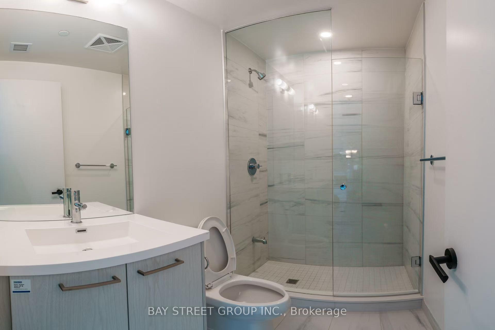 Photo 6 of Unit 1105, 28 Interchange Way, Vaughan, Vaughan Corporate Centre — HOMEH