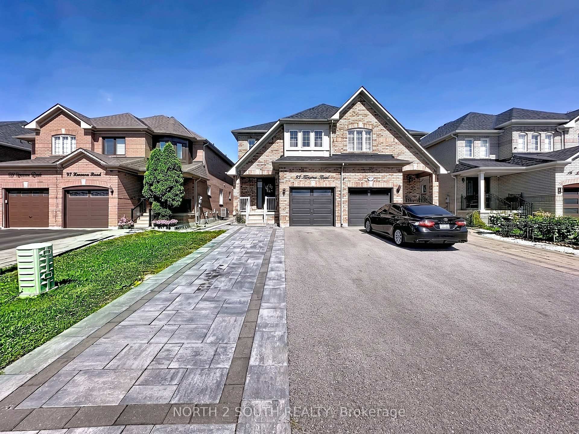 Photo 1 of Unit Upper, 93 Komura Road, Vaughan, Vellore Village — HOMEH