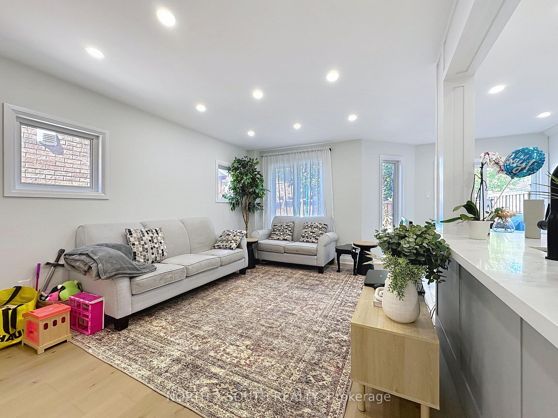 Photo 13 of Unit Upper, 93 Komura Road, Vaughan, Vellore Village — HOMEH
