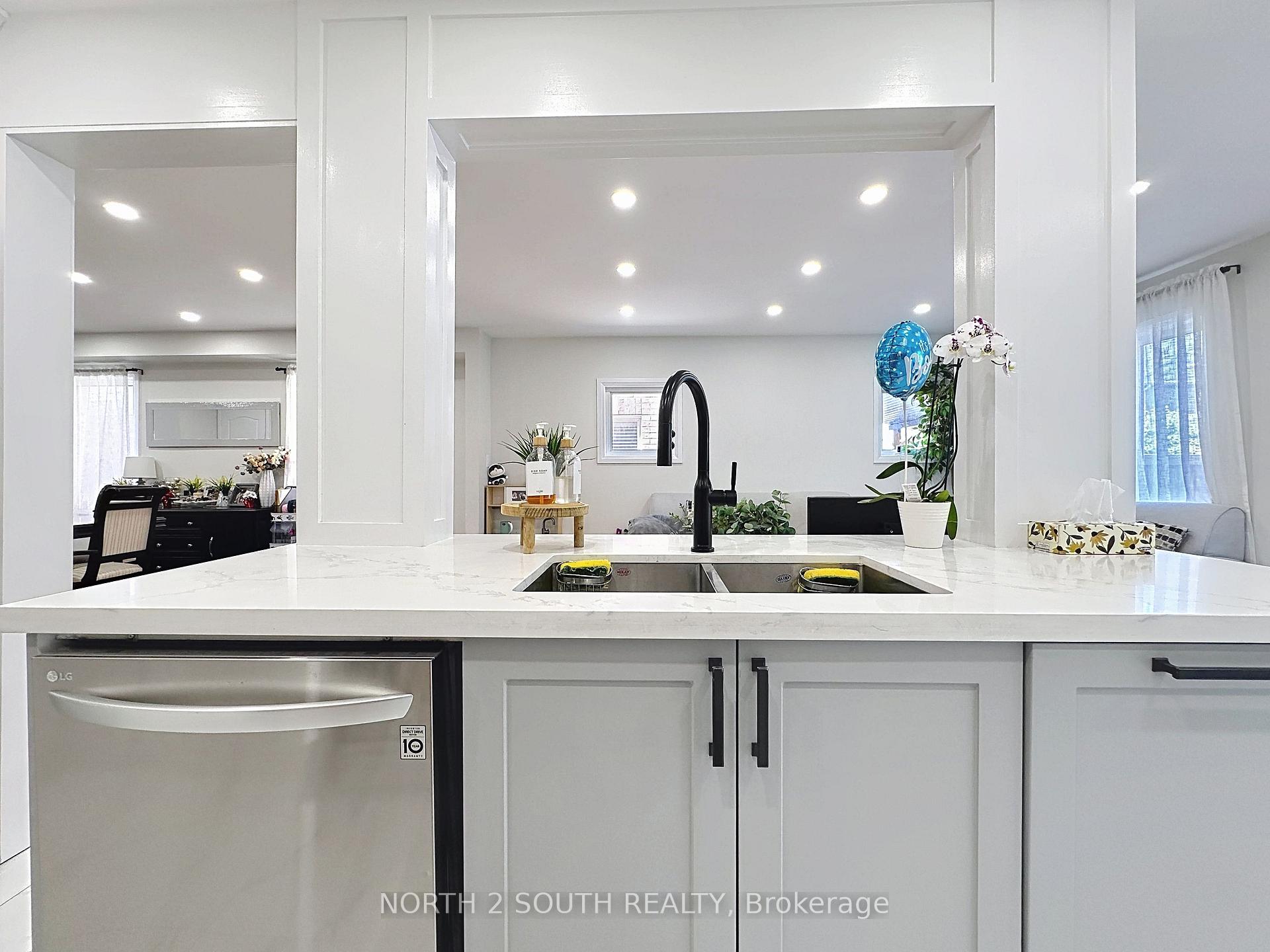 Photo 24 of Unit Upper, 93 Komura Road, Vaughan, Vellore Village — HOMEH