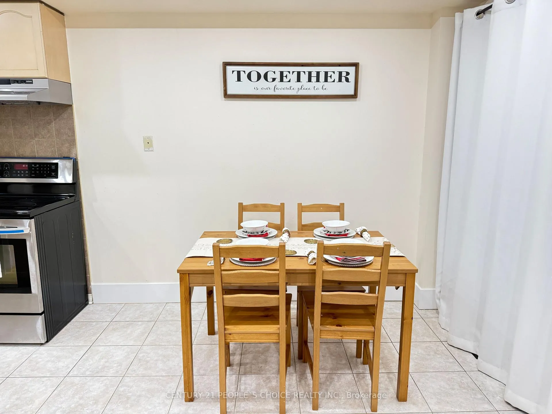 Photo 11 of 18 Coppermill Drive, Brampton, Northwest Sandalwood Parkway — HOMEH