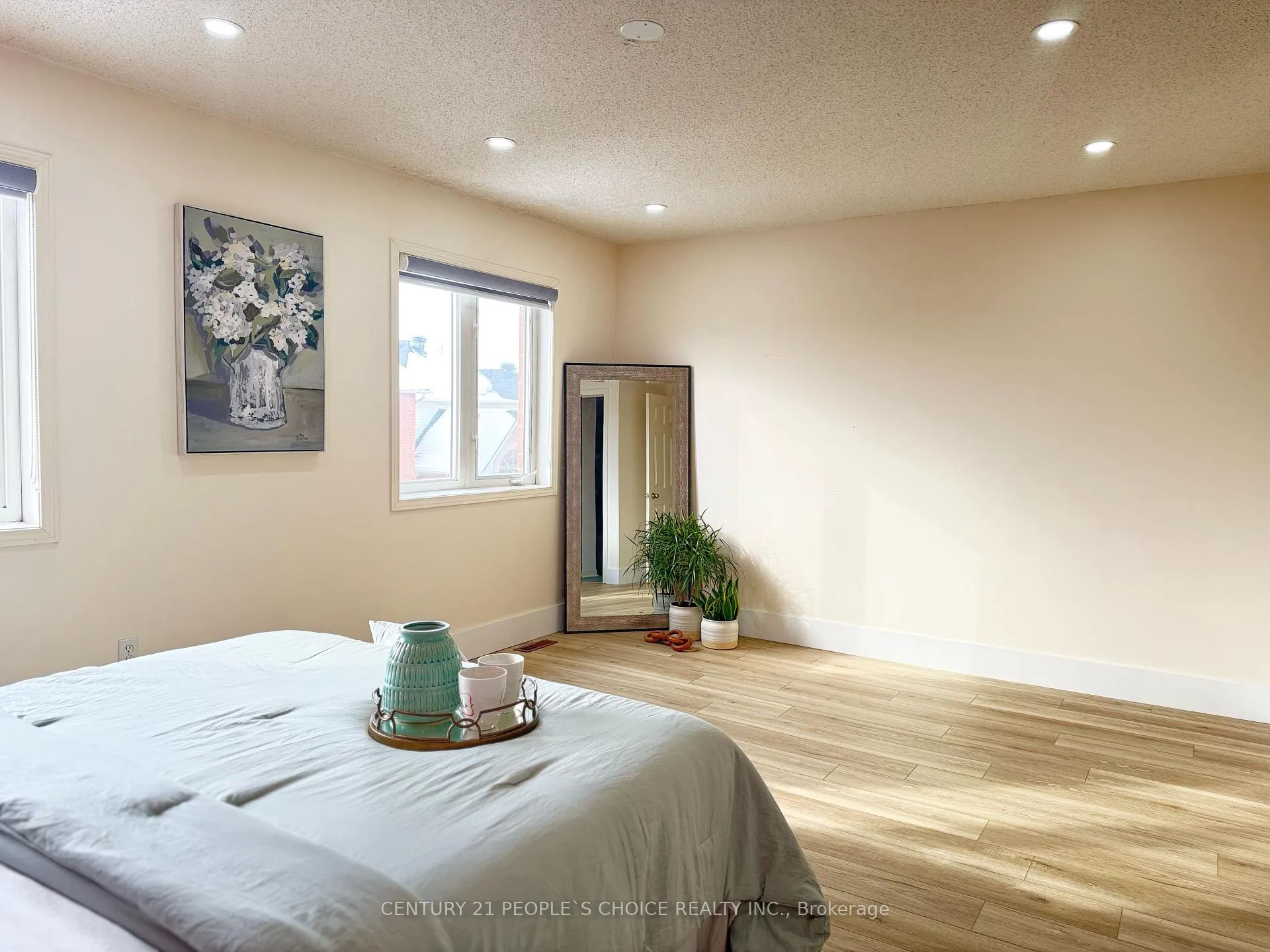 Photo 16 of 18 Coppermill Drive, Brampton, Northwest Sandalwood Parkway — HOMEH
