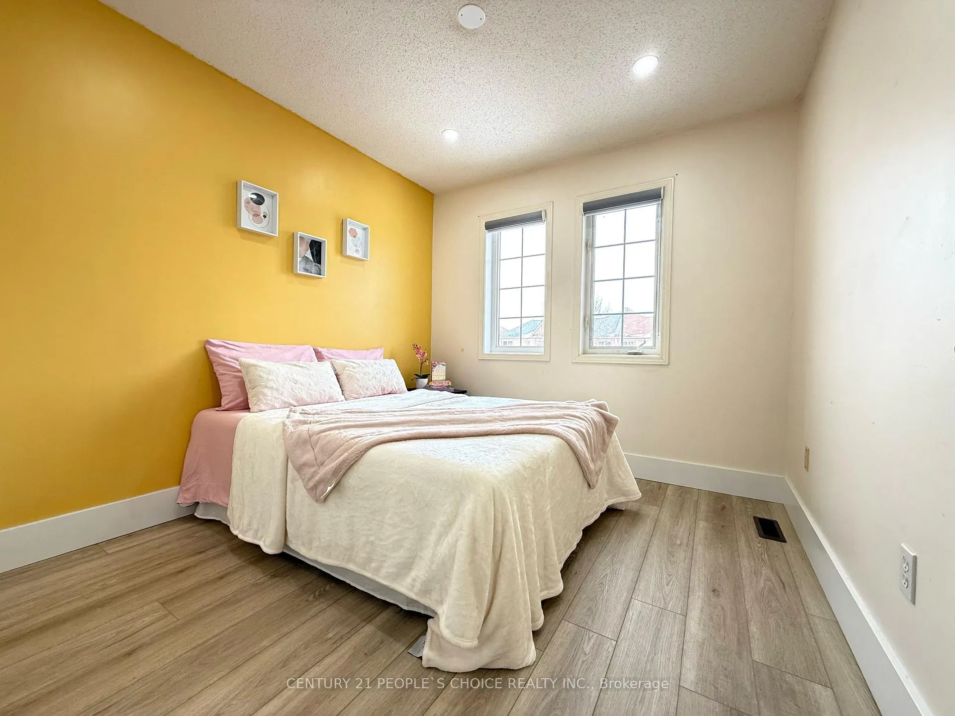 Photo 20 of 18 Coppermill Drive, Brampton, Northwest Sandalwood Parkway — HOMEH