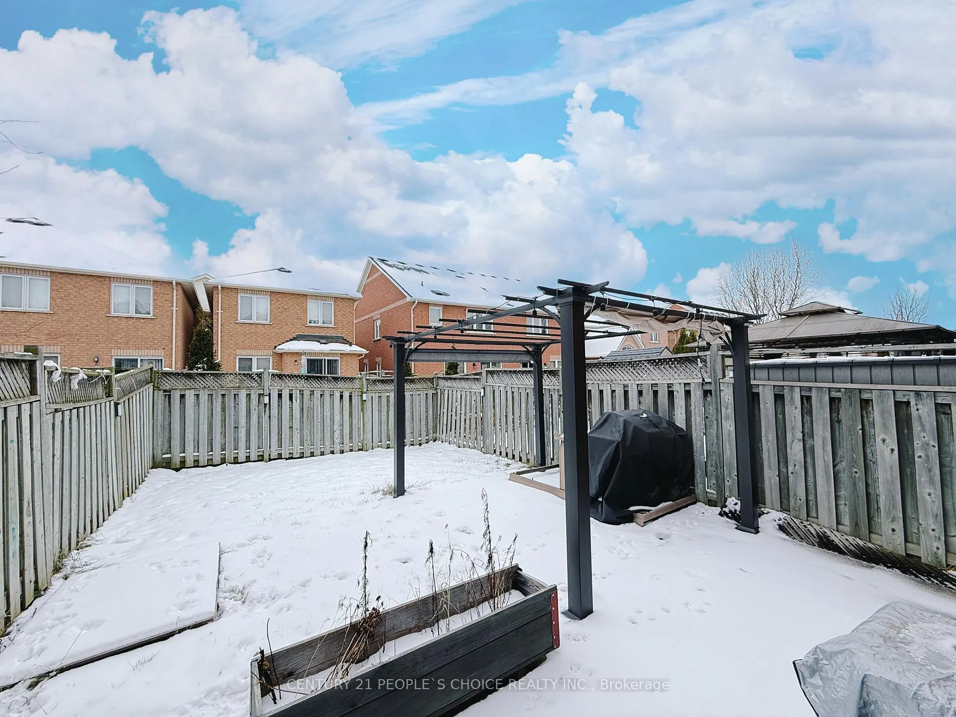 Photo 26 of 18 Coppermill Drive, Brampton, Northwest Sandalwood Parkway — HOMEH