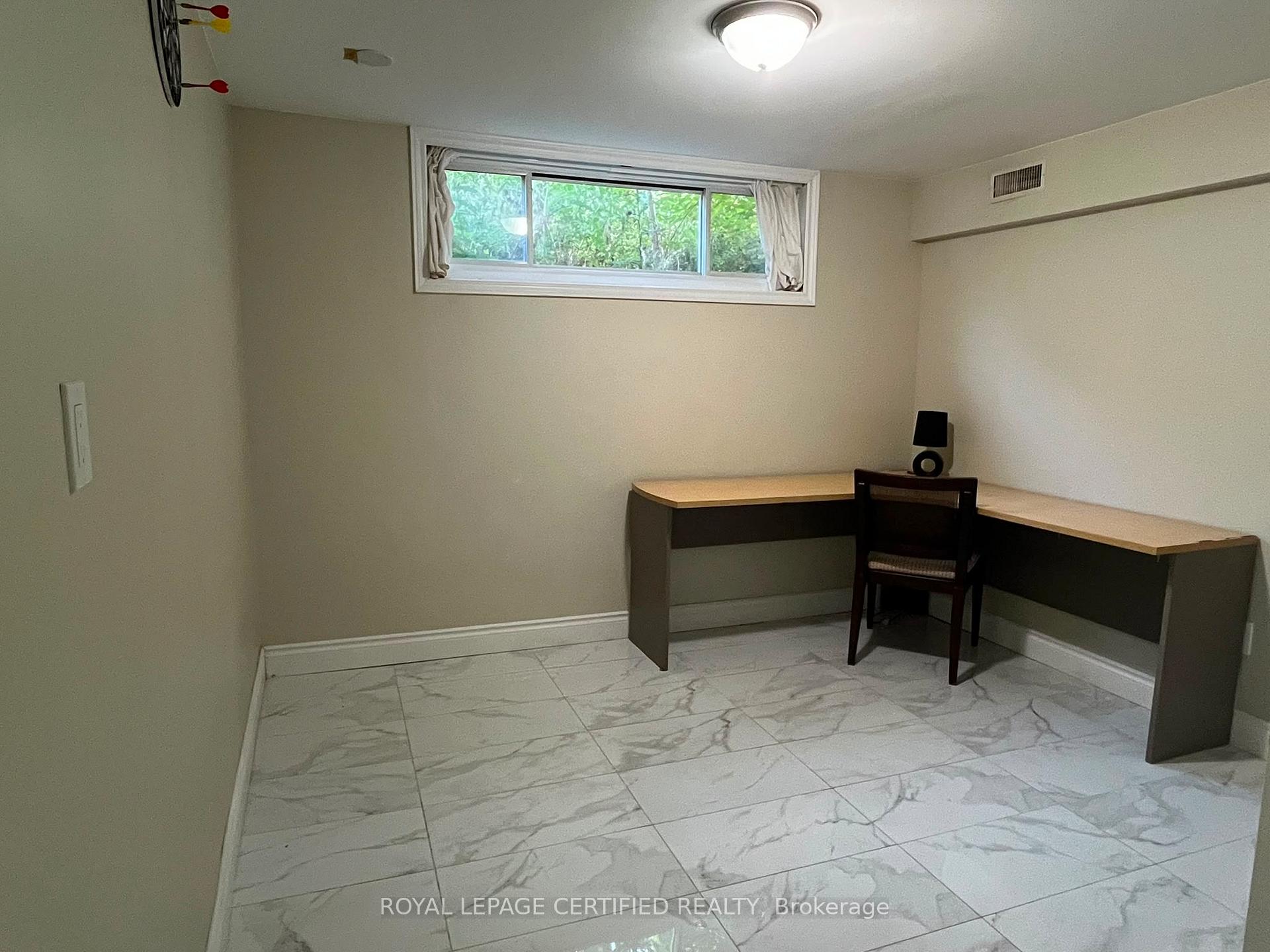 Photo 7 of Unit Bsmt, 848 Garth Street, Hamilton, Westcliffe — HOMEH