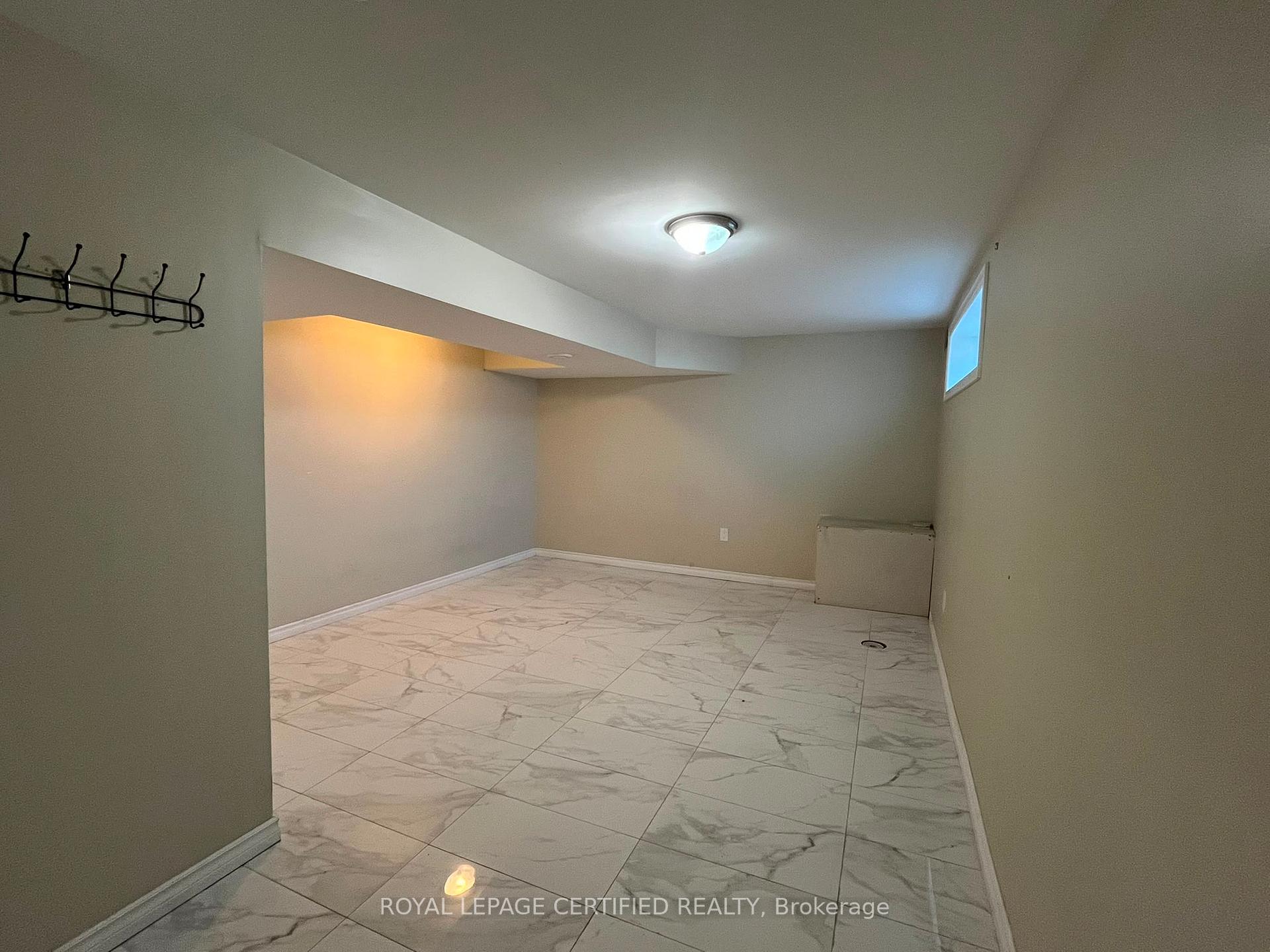 Photo 10 of Unit Bsmt, 848 Garth Street, Hamilton, Westcliffe — HOMEH