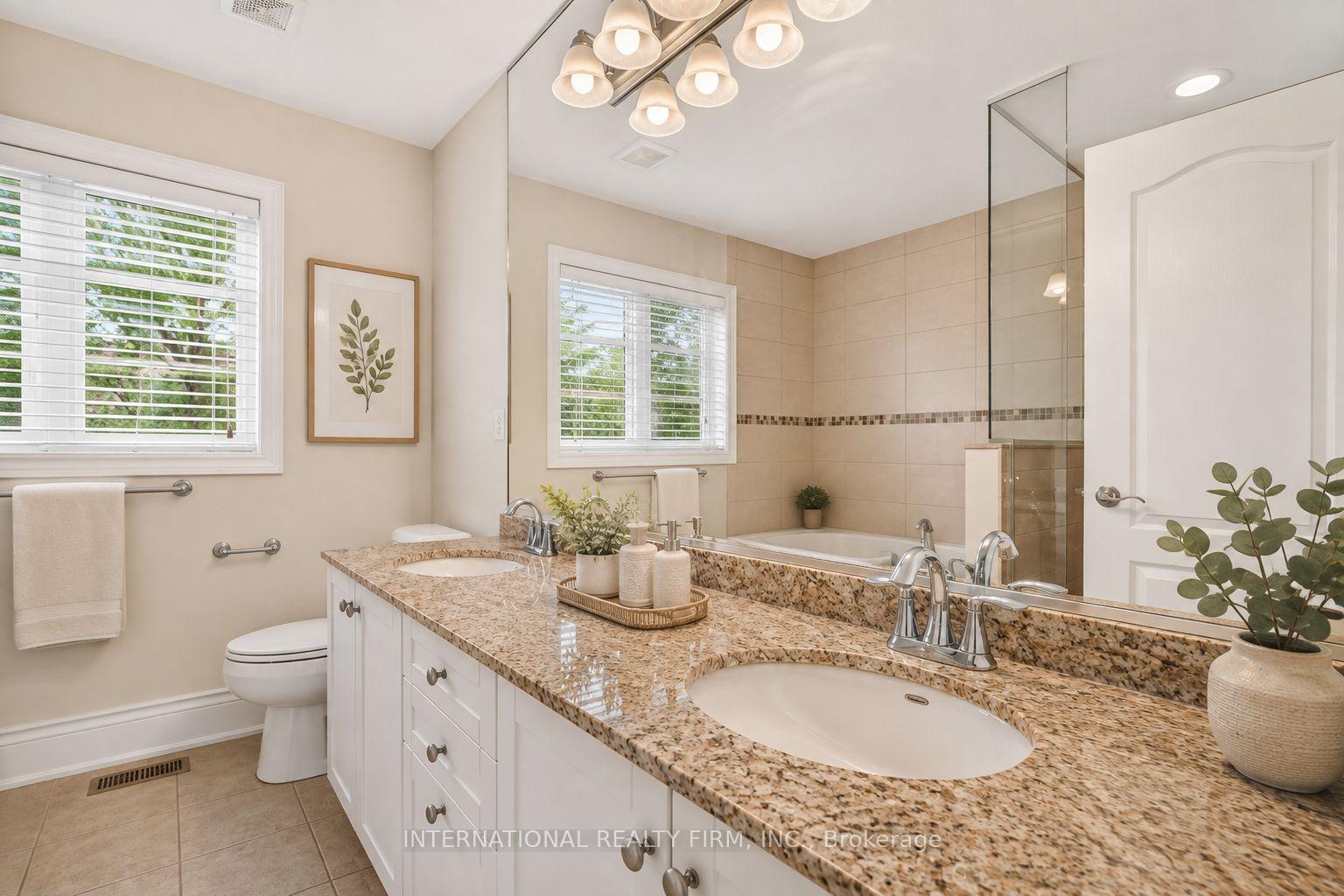 Photo 13 of Unit Unit 37, 4135 Shipp Drive, Mississauga, Hurontario — HOMEH