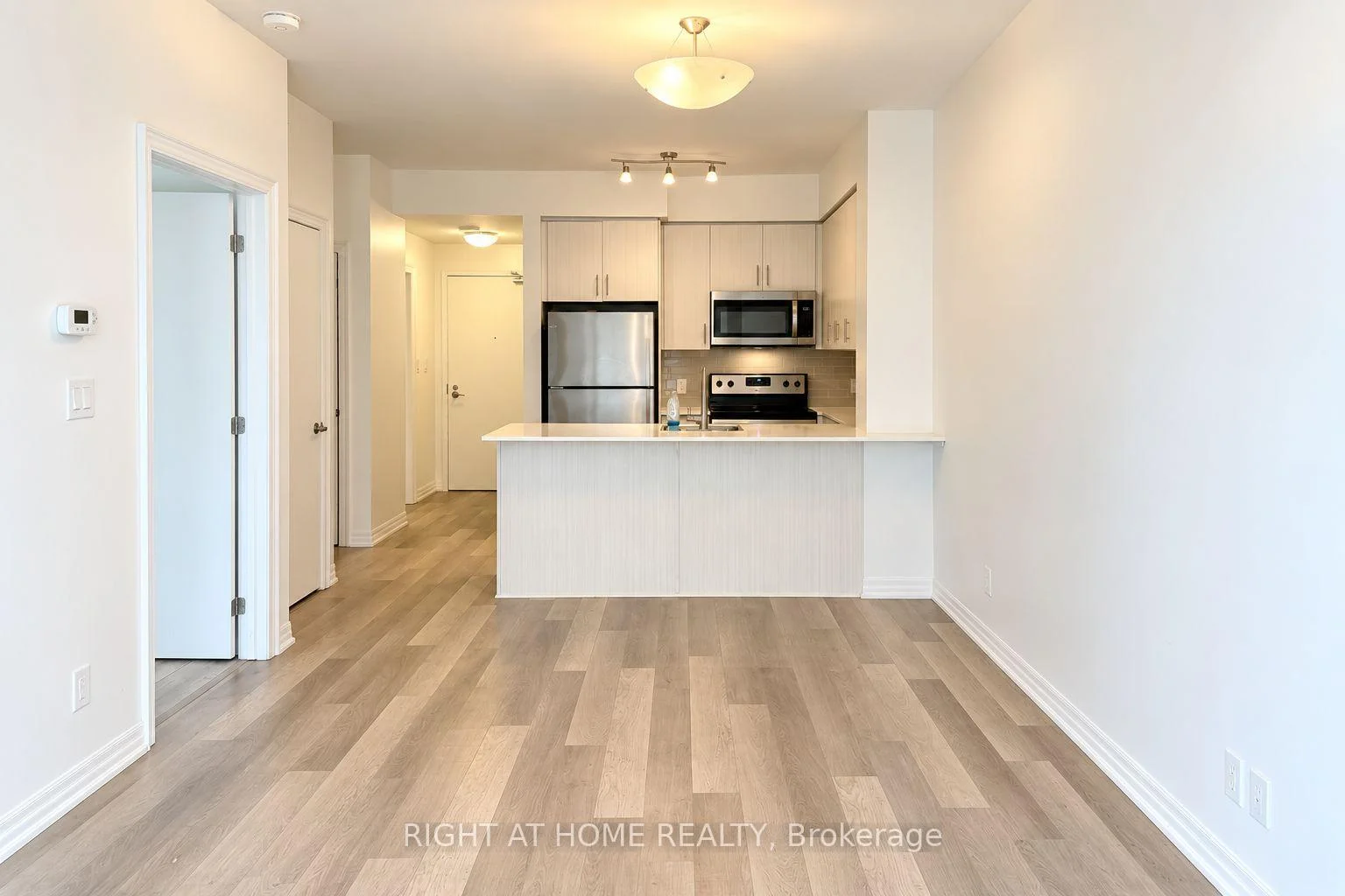 Photo 37 of Unit 7, 111 Worsley Street, Barrie, City Centre — HOMEH