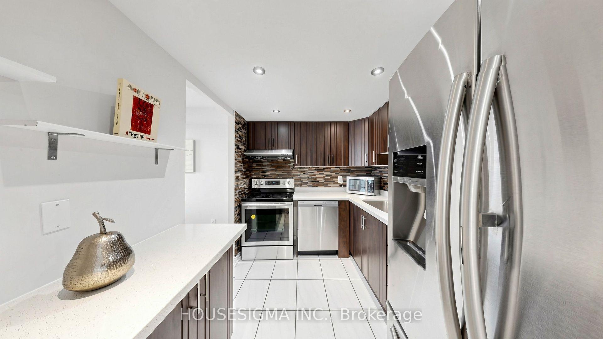 Photo 9 of Unit 1815, 155 Hillcrest Avenue, Mississauga, Cooksville — HOMEH