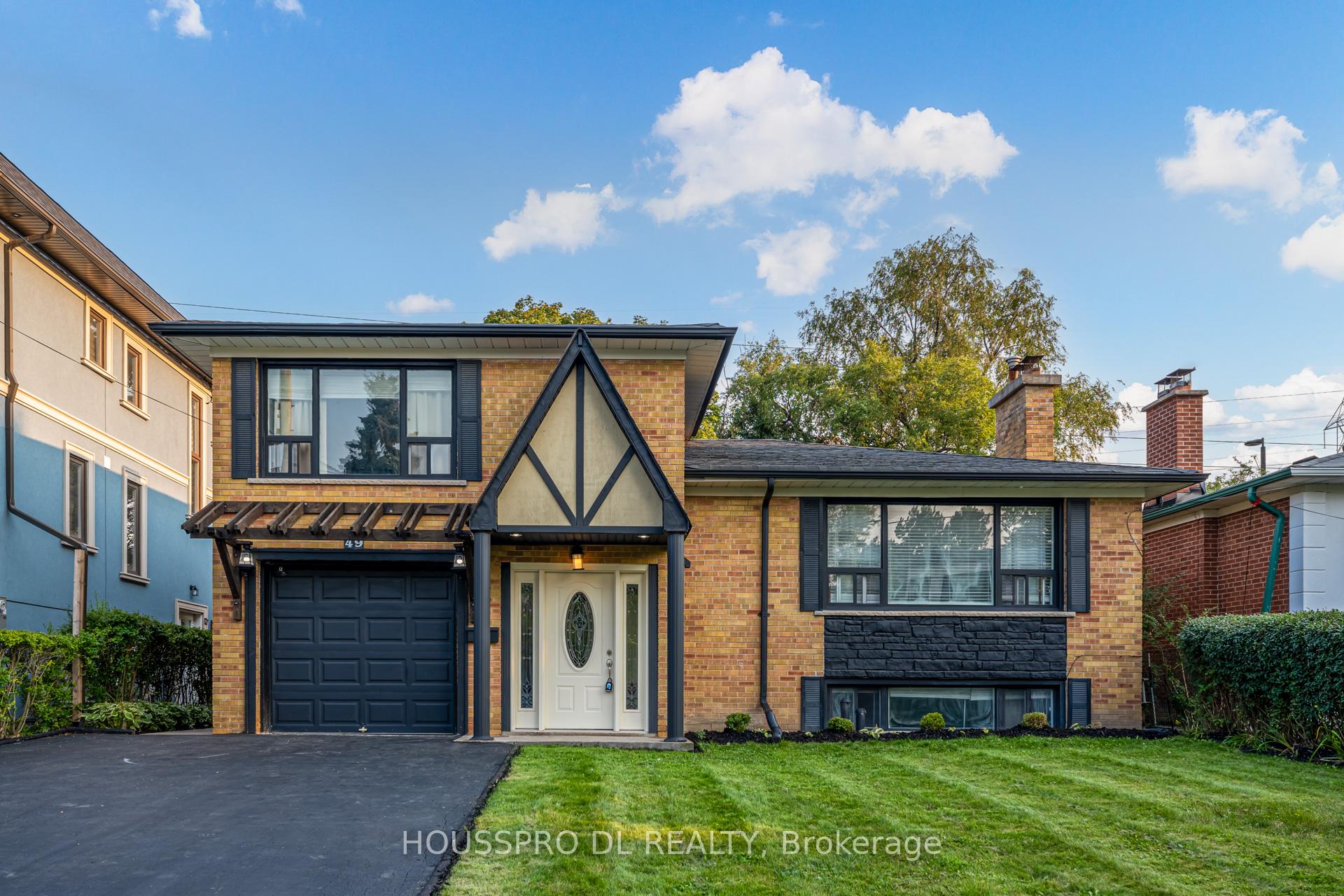 Photo 2 of 49 Bowerbank Drive, North York, Newtonbrook East — HOMEH