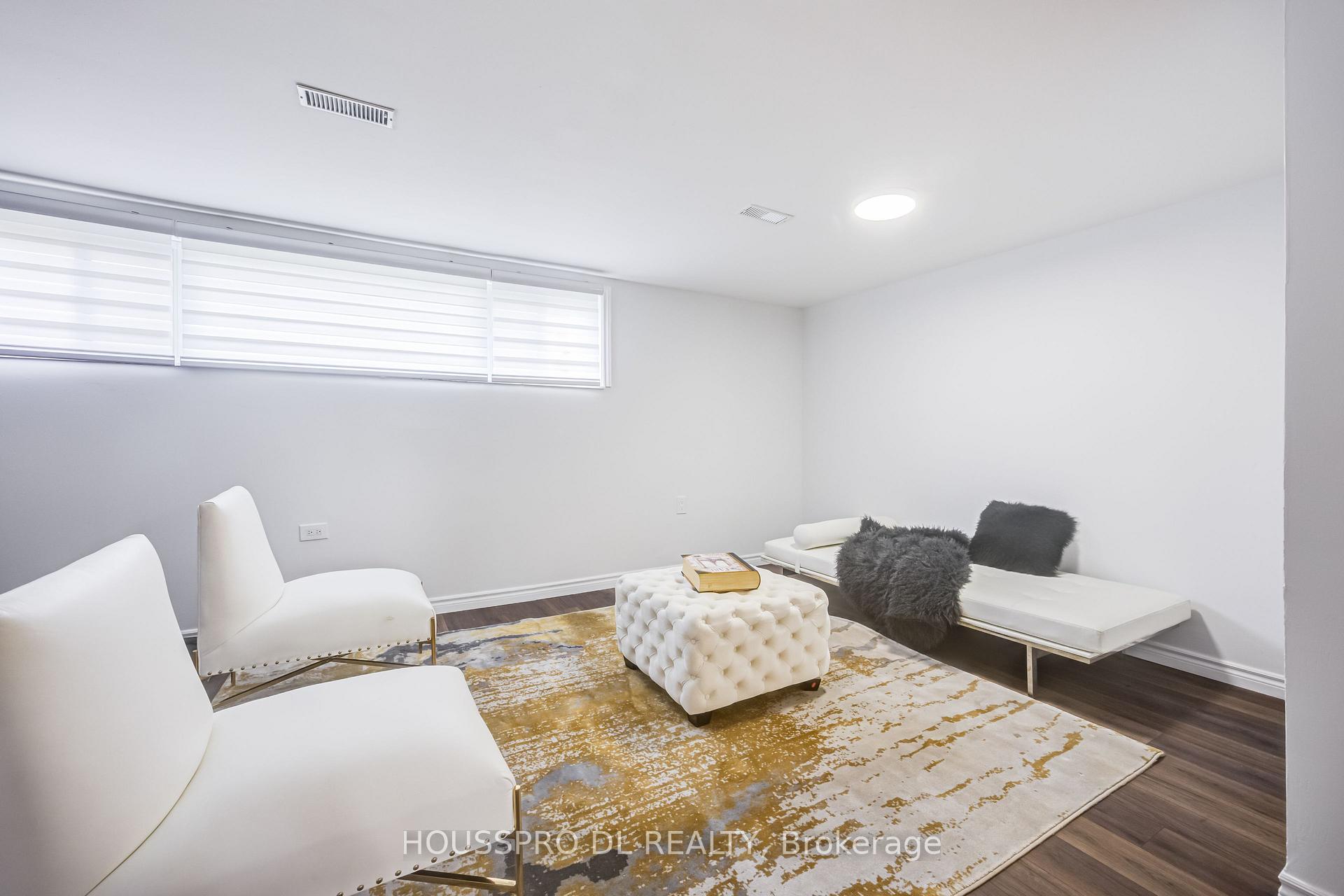Photo 38 of 49 Bowerbank Drive, North York, Newtonbrook East — HOMEH