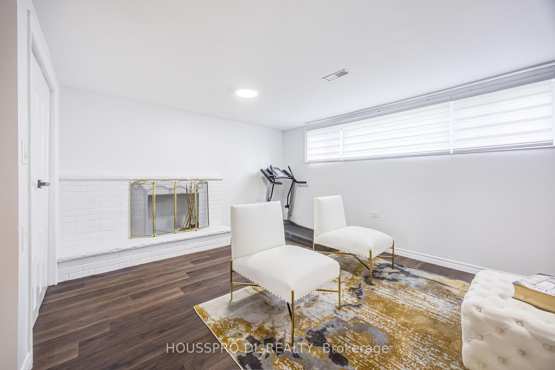 Photo 39 of 49 Bowerbank Drive, North York, Newtonbrook East — HOMEH