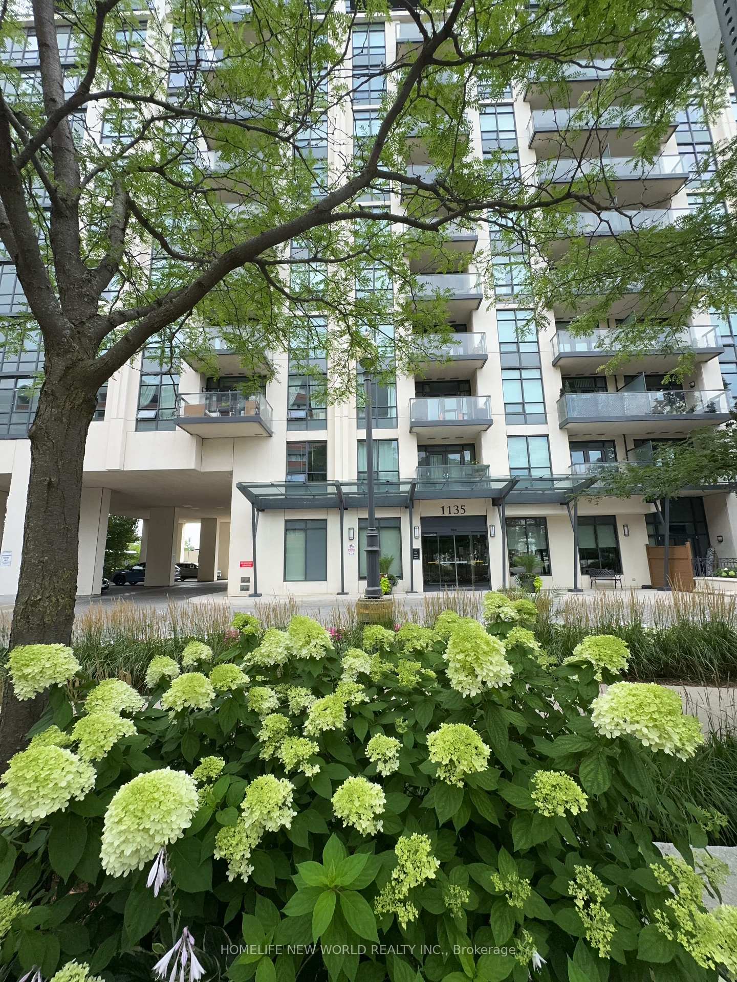 Photo 3 of Unit 304, 1135 Royal York Road, Etobicoke, Edenbridge-Humber Valley — HOMEH