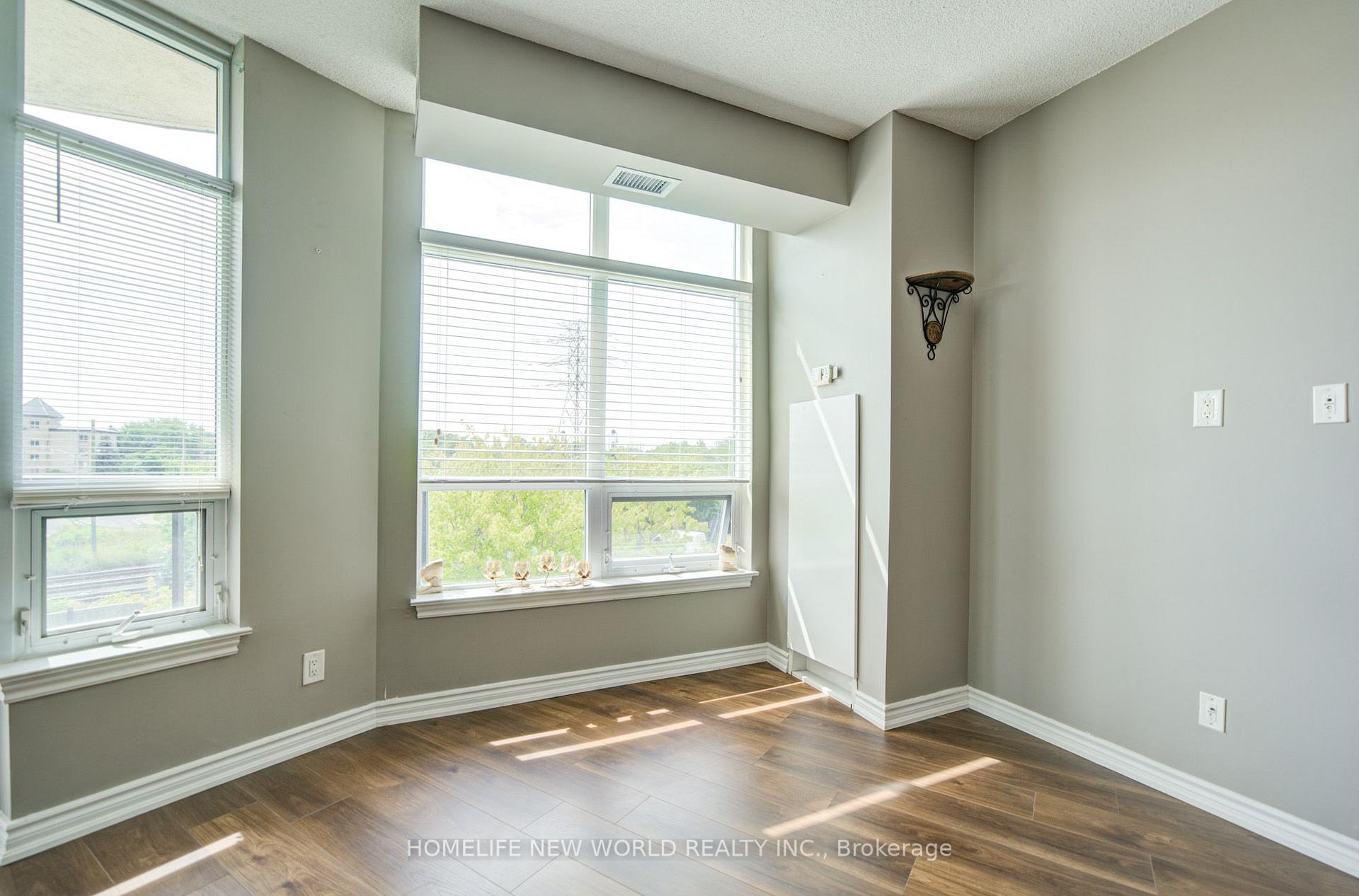 Photo 9 of Unit 304, 1135 Royal York Road, Etobicoke, Edenbridge-Humber Valley — HOMEH