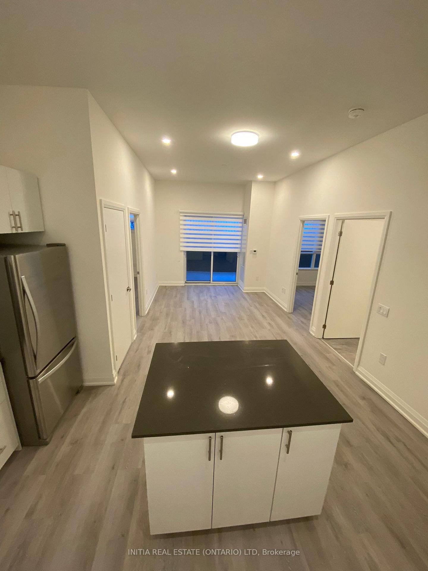 Photo 18 of Unit 110, 58 Lakeside (SHARED-KITCHEN) Terrace, Barrie, Little Lake — HOMEH