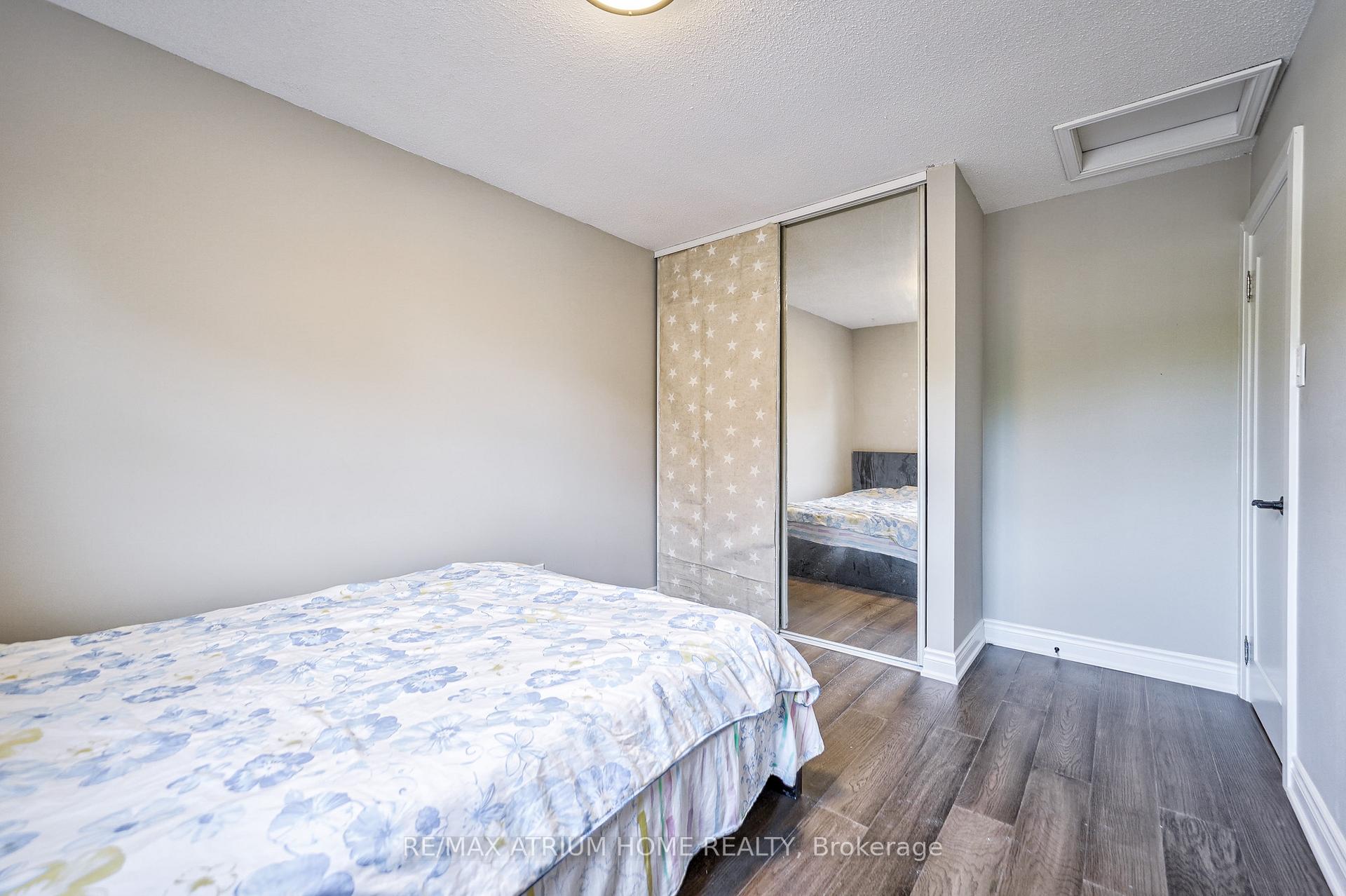 Photo 27 of 61 Trothen Circle, Markham, Markham Village — HOMEH