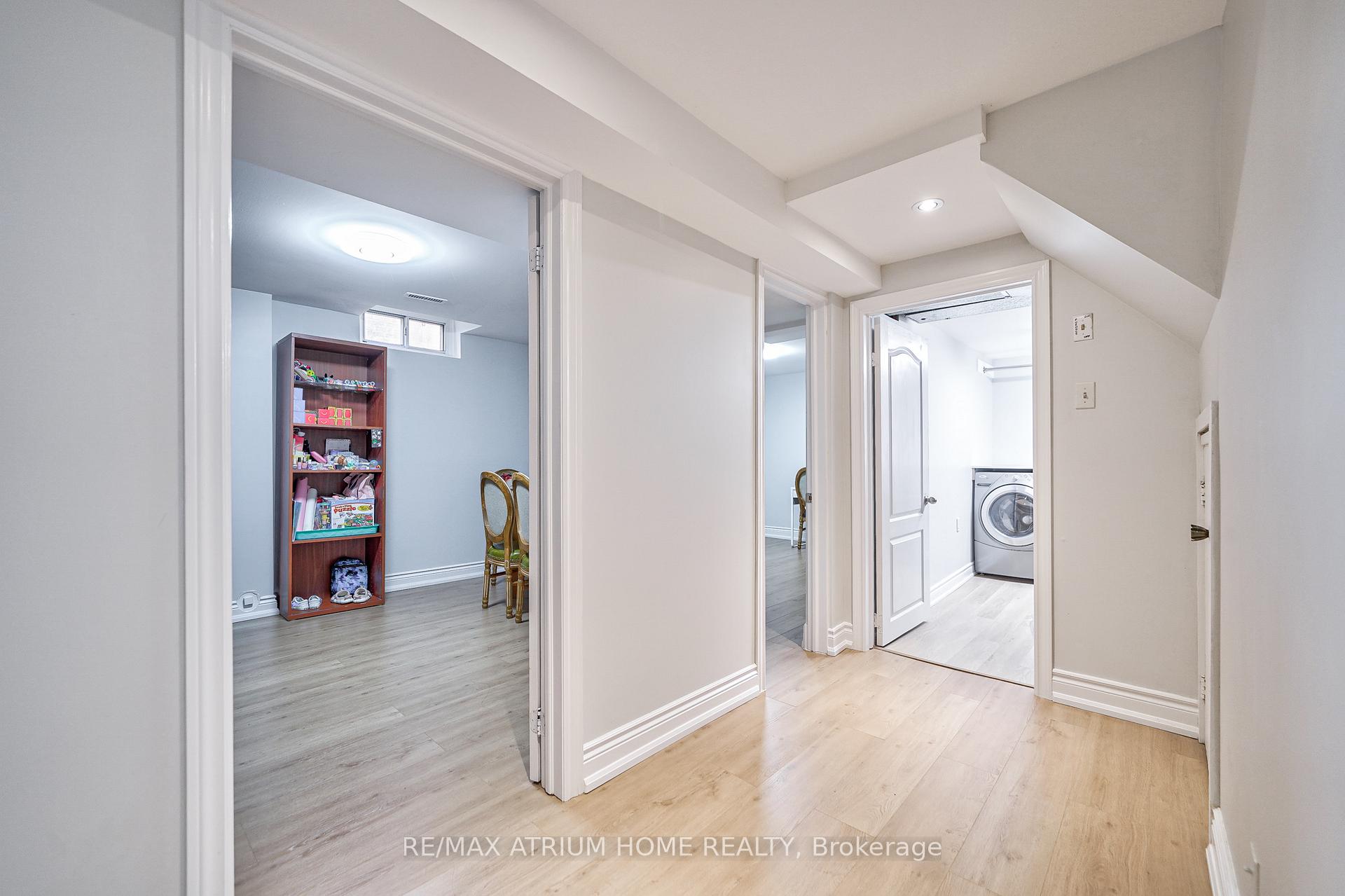 Photo 32 of 61 Trothen Circle, Markham, Markham Village — HOMEH