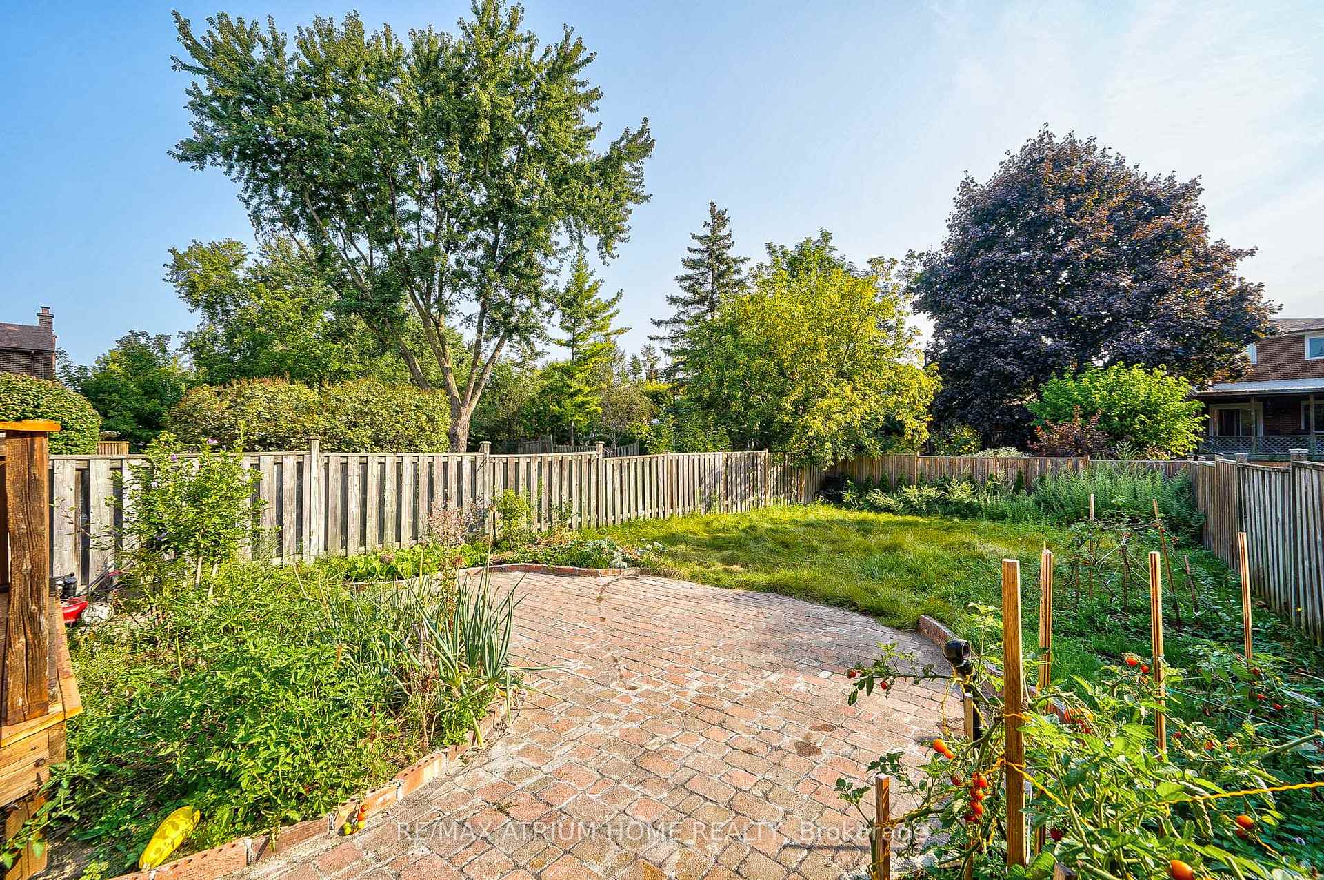 Photo 37 of 61 Trothen Circle, Markham, Markham Village — HOMEH