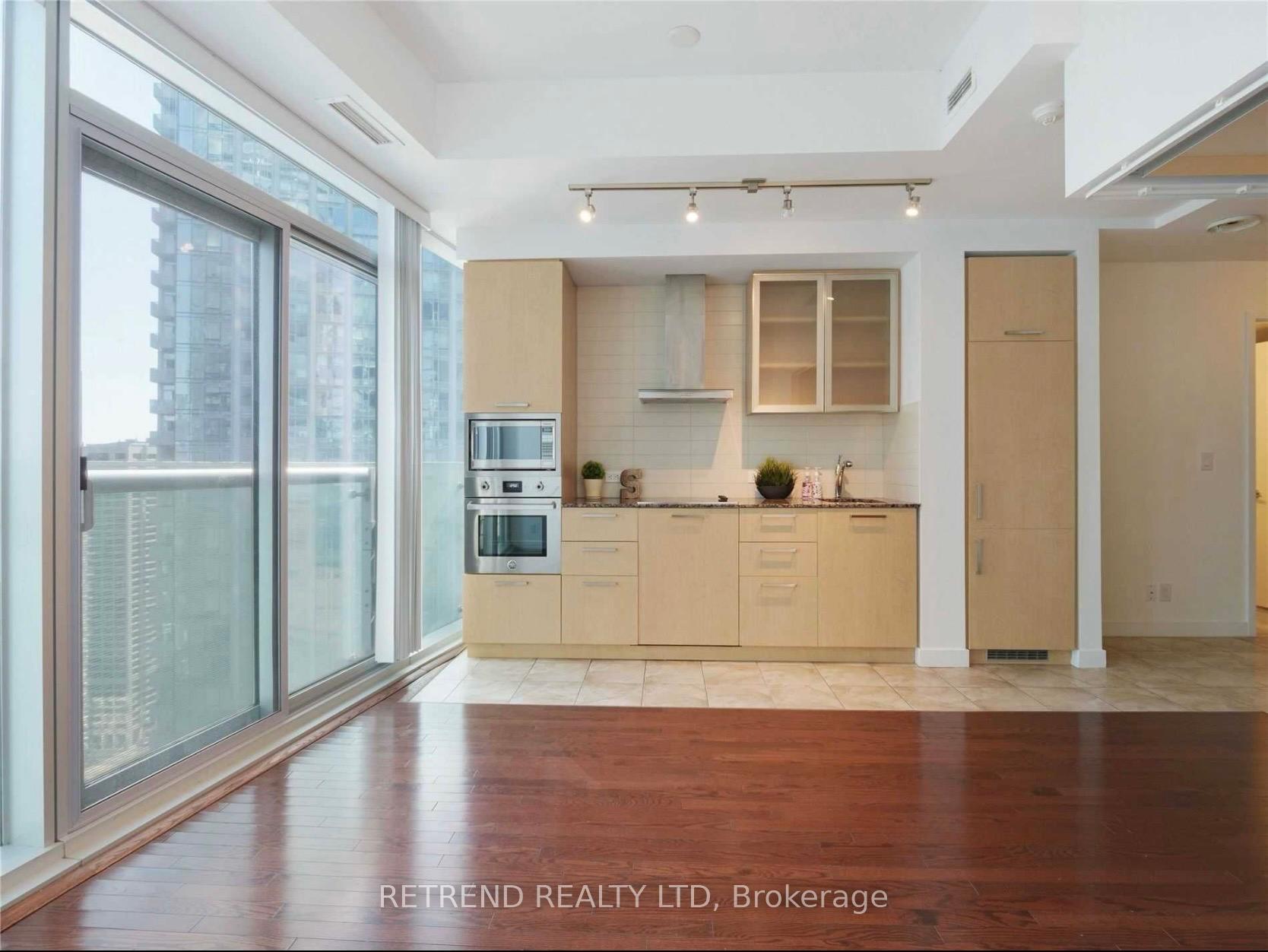Photo 2 of Unit 3101, 12 York Street, Toronto, Waterfront Communities — HOMEH