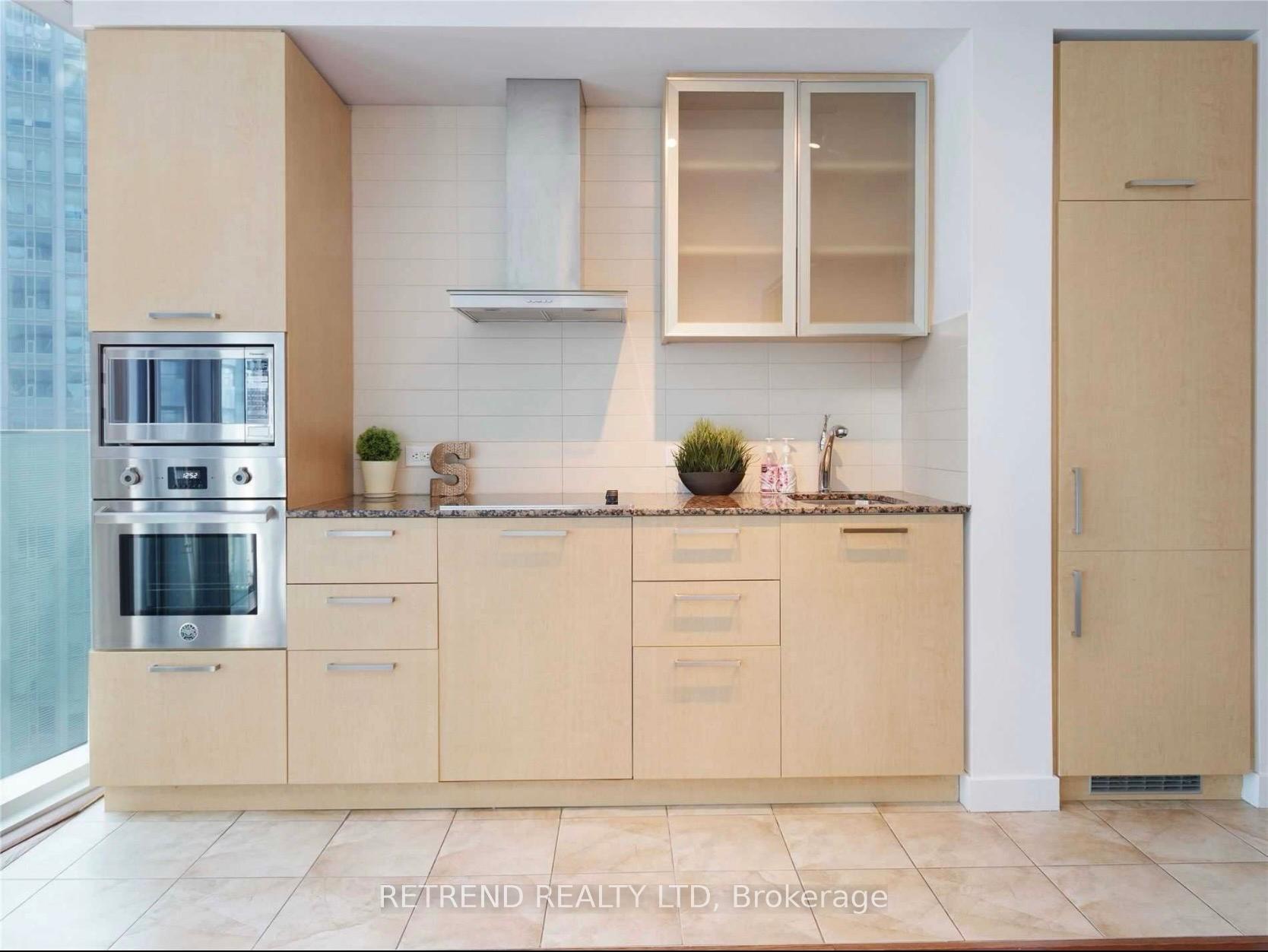 Photo 8 of Unit 3101, 12 York Street, Toronto, Waterfront Communities — HOMEH