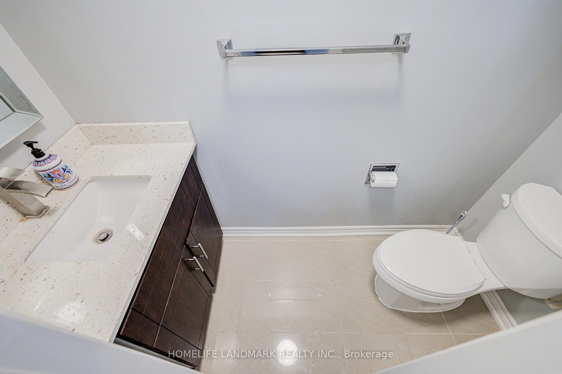 Photo 12 of 35 Royal Palm Drive, Vaughan, Crestwood-Springfarm-Yorkhill — HOMEH