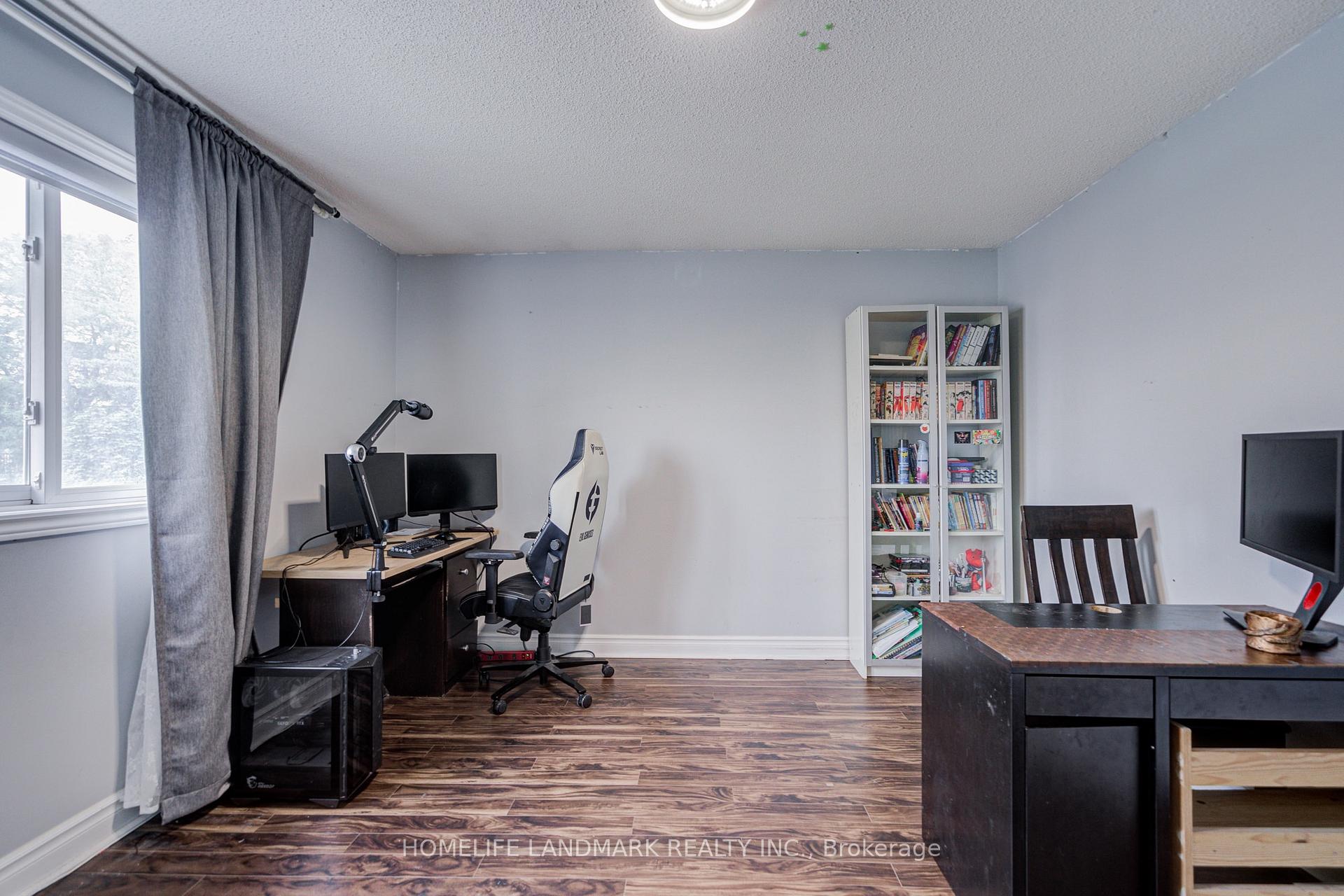 Photo 31 of 35 Royal Palm Drive, Vaughan, Crestwood-Springfarm-Yorkhill — HOMEH
