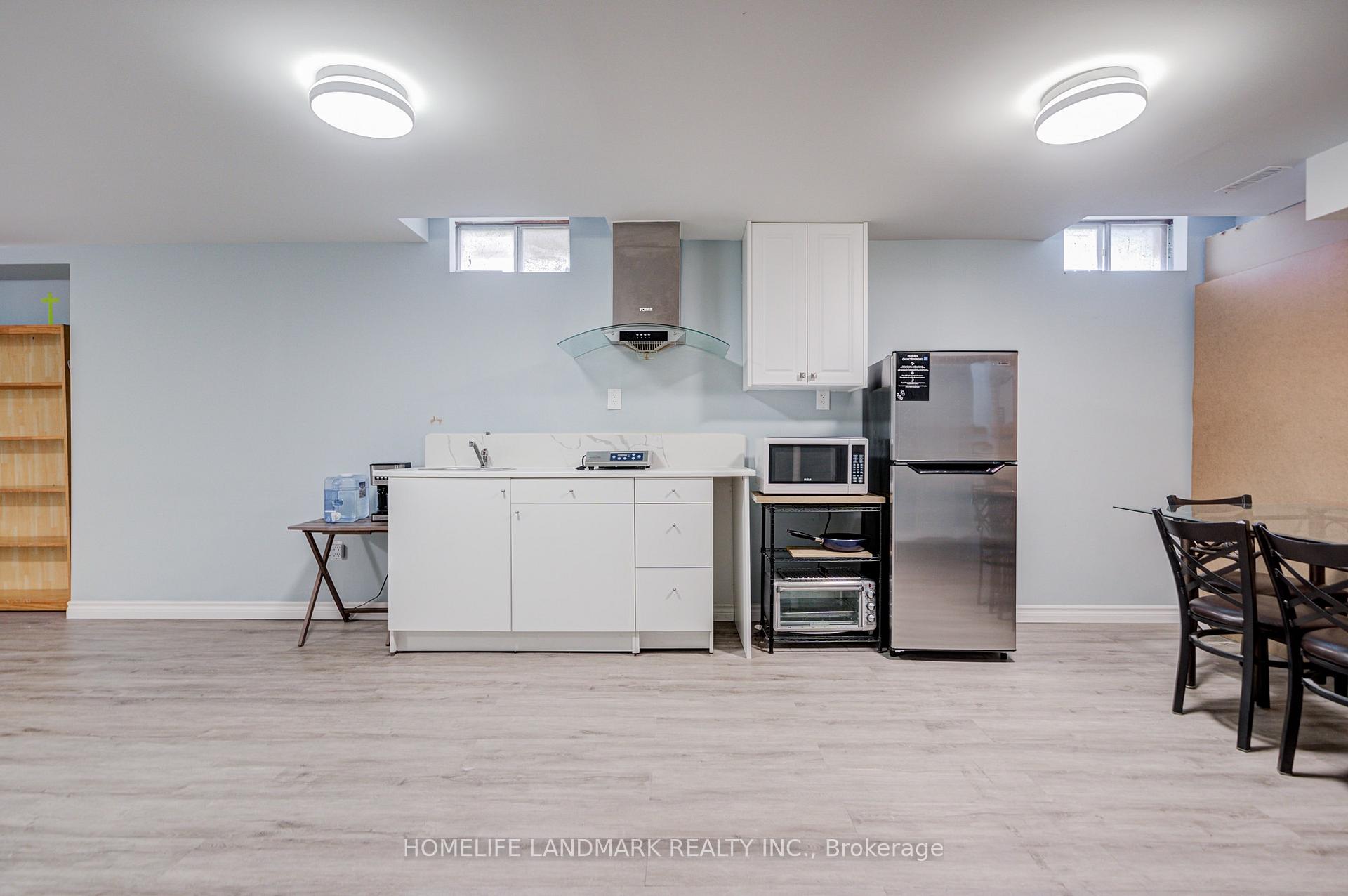 Photo 36 of 35 Royal Palm Drive, Vaughan, Crestwood-Springfarm-Yorkhill — HOMEH