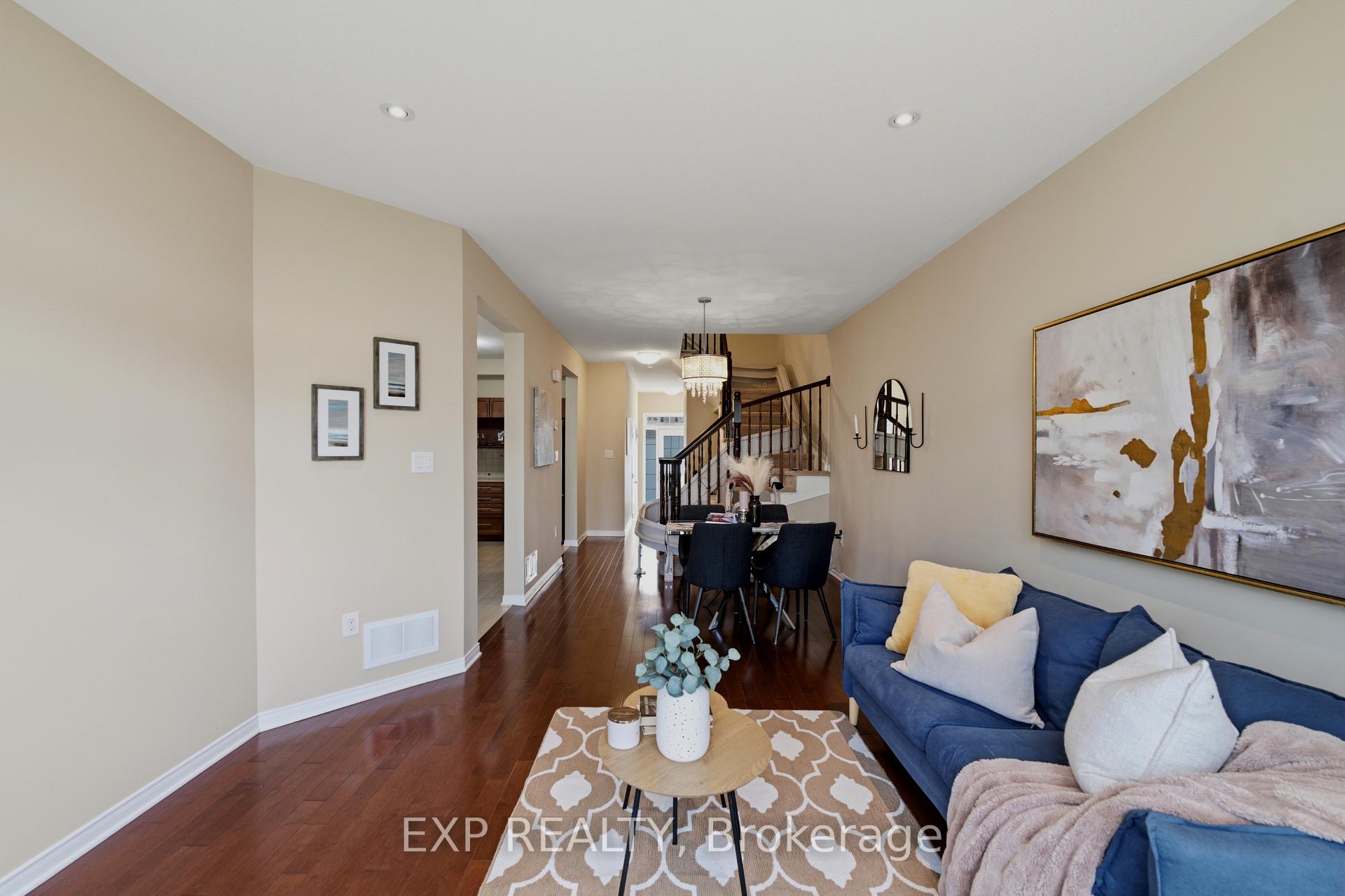 Photo 8 of 118 Laramie Crescent, Ottawa, Barrhaven - Stonebridge — HOMEH