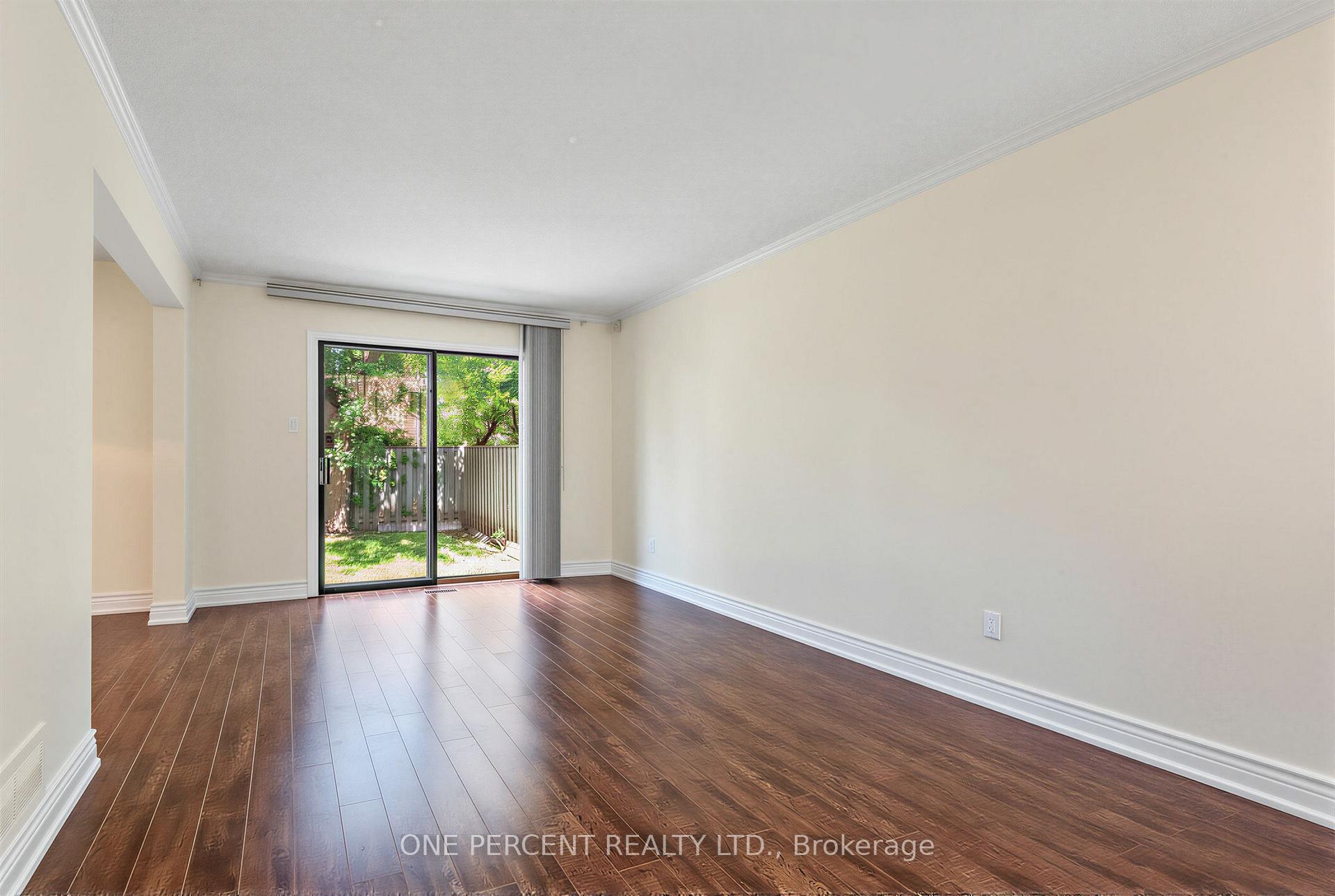 Photo 12 of 12 Appleby Crescent, Markham, Milliken Mills West — HOMEH