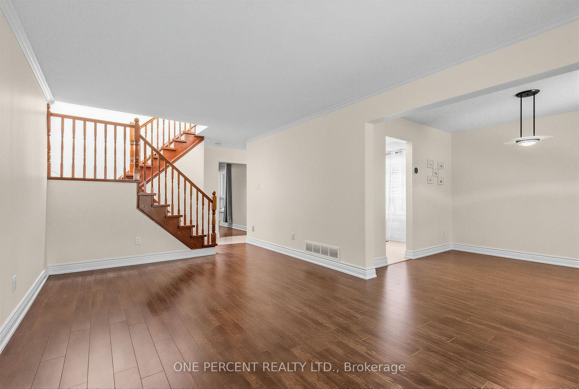 Photo 13 of 12 Appleby Crescent, Markham, Milliken Mills West — HOMEH