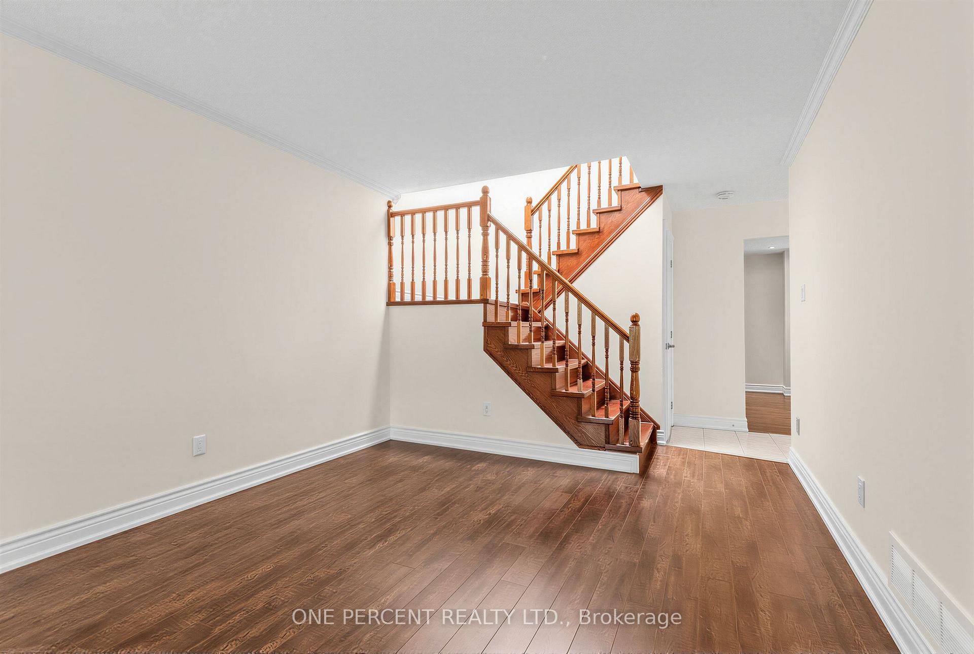 Photo 14 of 12 Appleby Crescent, Markham, Milliken Mills West — HOMEH