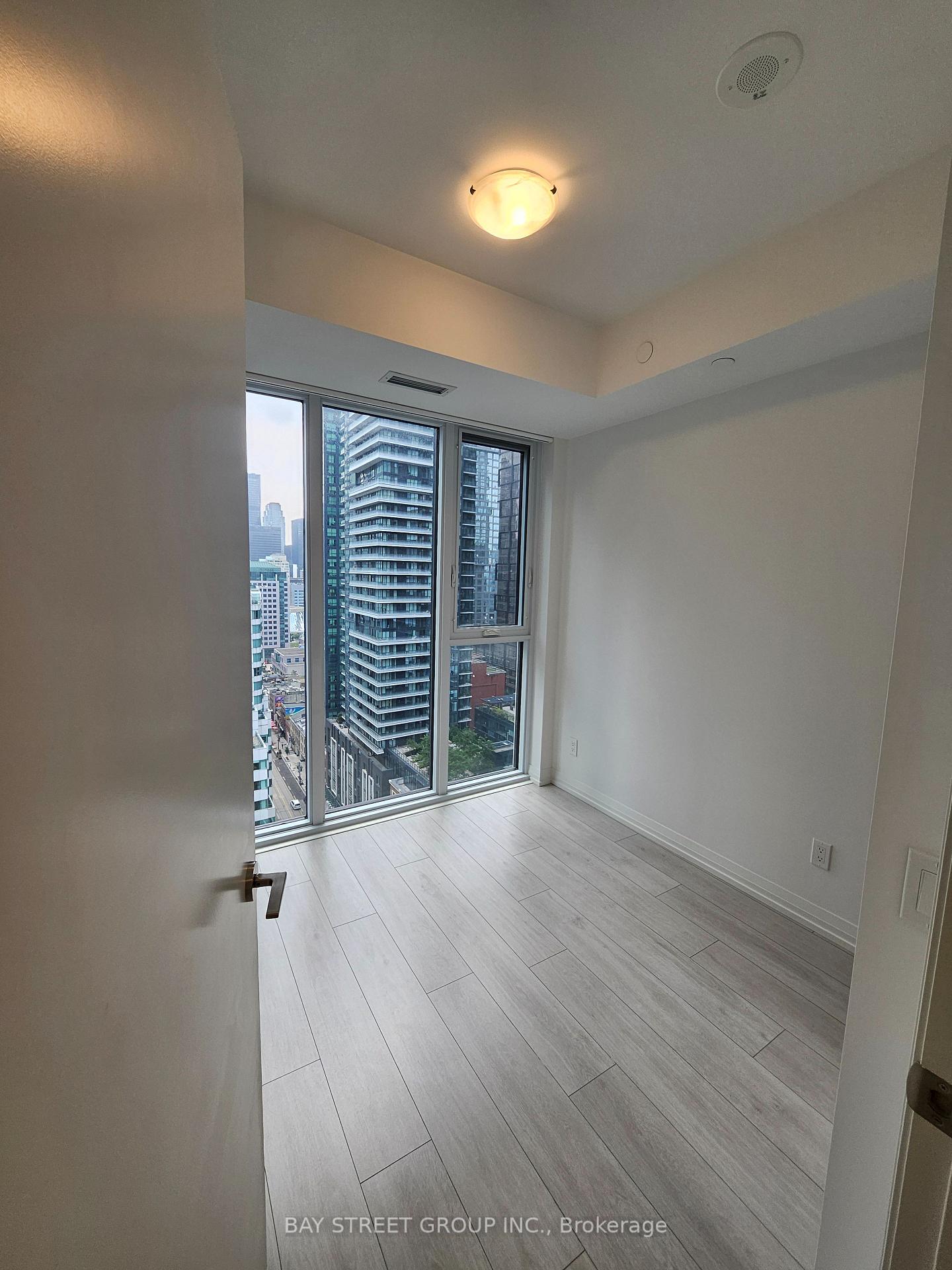 Photo 5 of Unit 2206, 400 King Street W, Toronto, Waterfront Communities — HOMEH