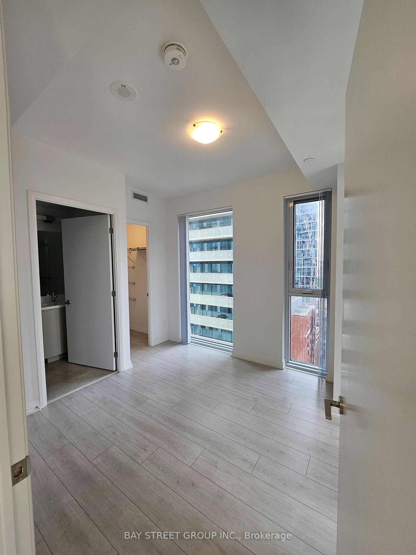 Photo 10 of Unit 2206, 400 King Street W, Toronto, Waterfront Communities — HOMEH
