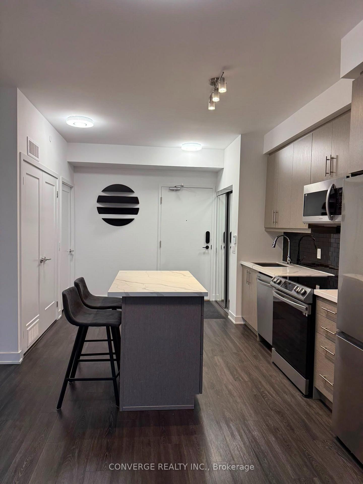 Photo 3 of Unit 2303, 95 Oneida Crescent, Richmond Hill, Langstaff — HOMEH