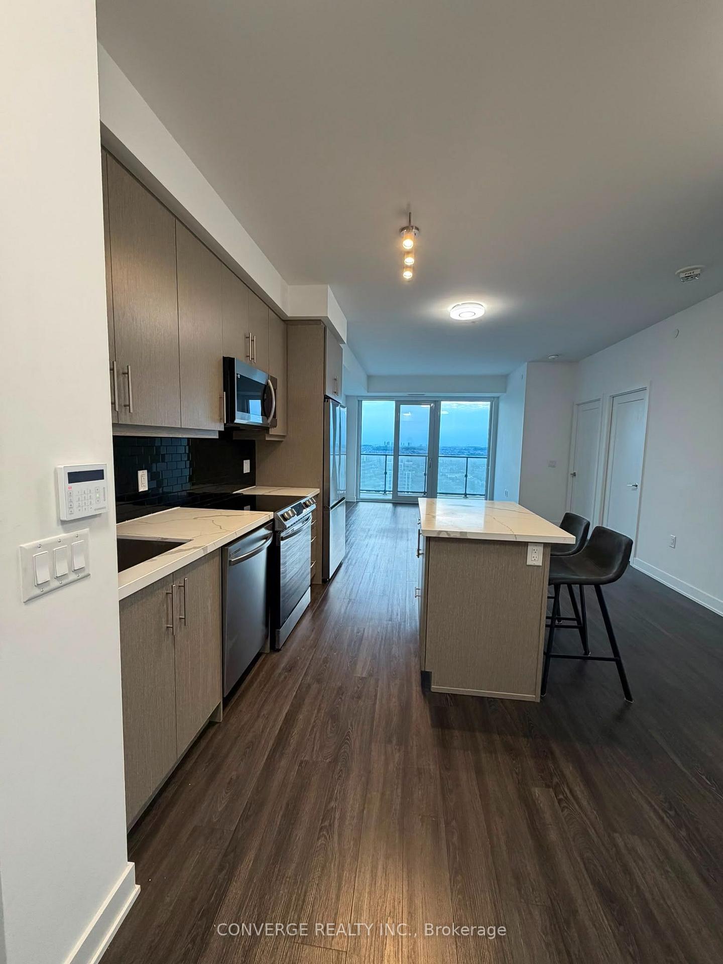 Photo 4 of Unit 2303, 95 Oneida Crescent, Richmond Hill, Langstaff — HOMEH