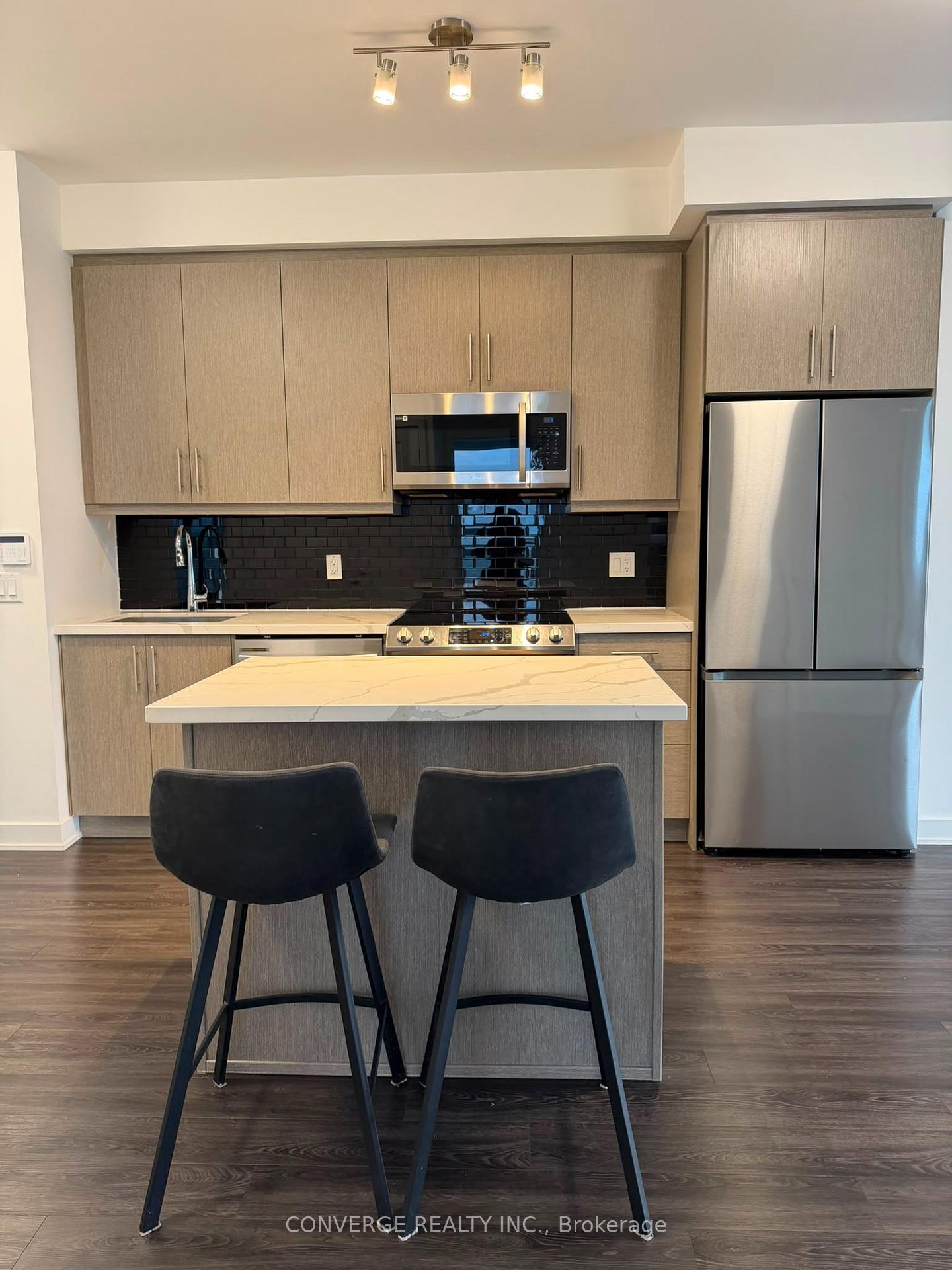 Photo 5 of Unit 2303, 95 Oneida Crescent, Richmond Hill, Langstaff — HOMEH