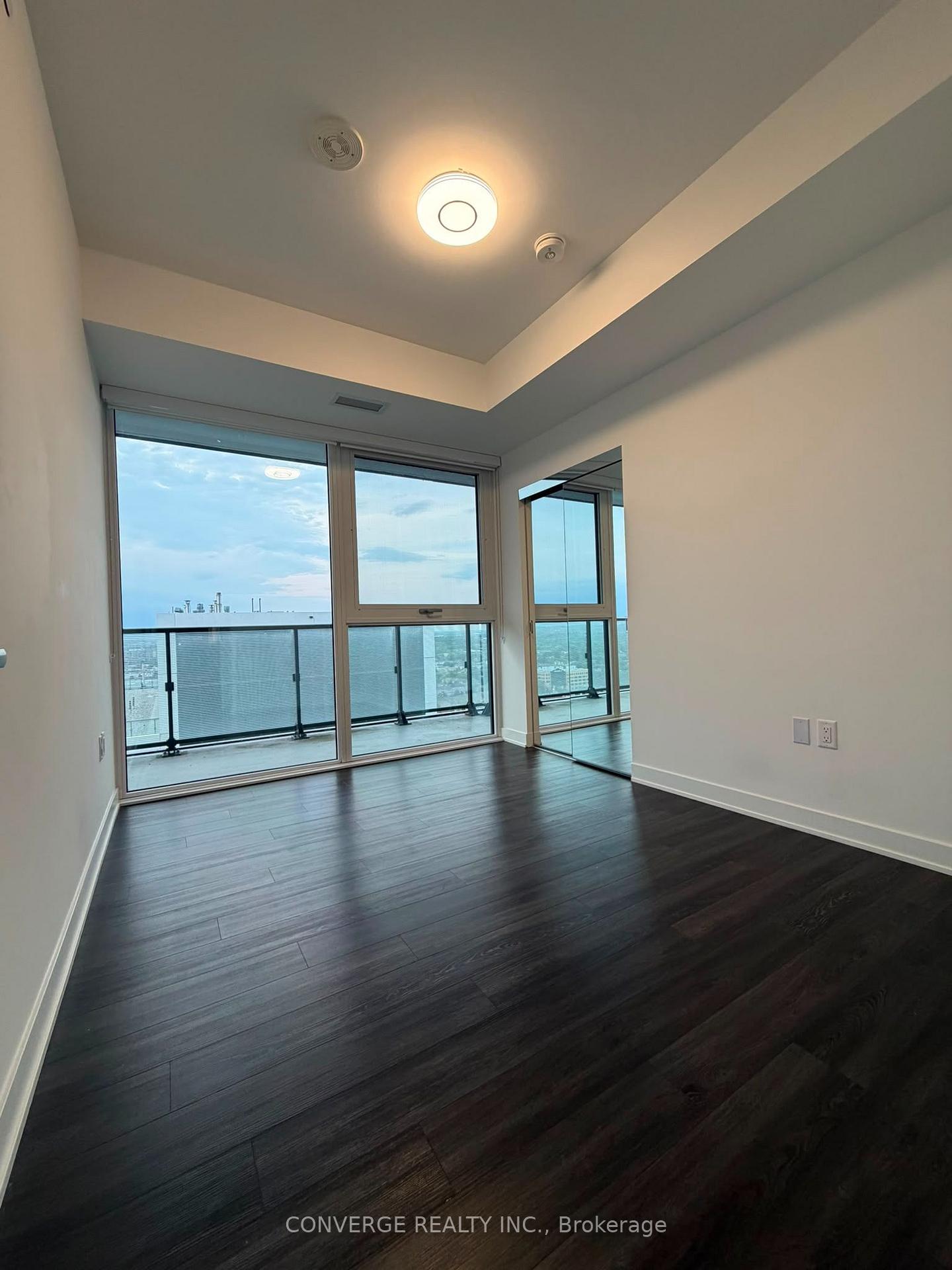 Photo 8 of Unit 2303, 95 Oneida Crescent, Richmond Hill, Langstaff — HOMEH