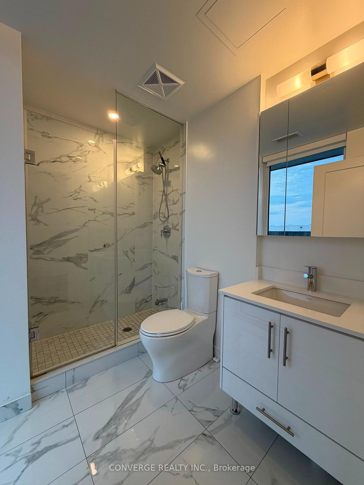 Photo 11 of Unit 2303, 95 Oneida Crescent, Richmond Hill, Langstaff — HOMEH