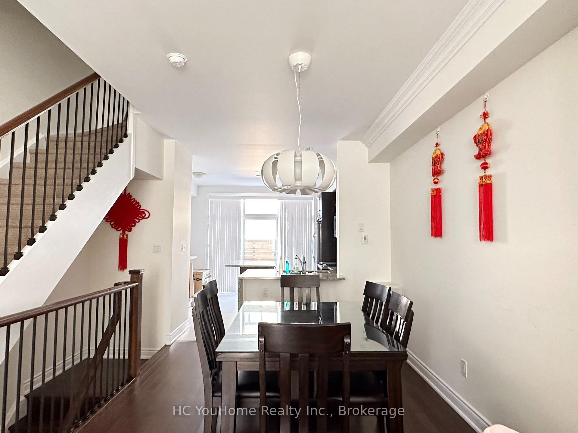 Photo 9 of 2097 Queensborough Gate, Mississauga, Central Erin Mills — HOMEH