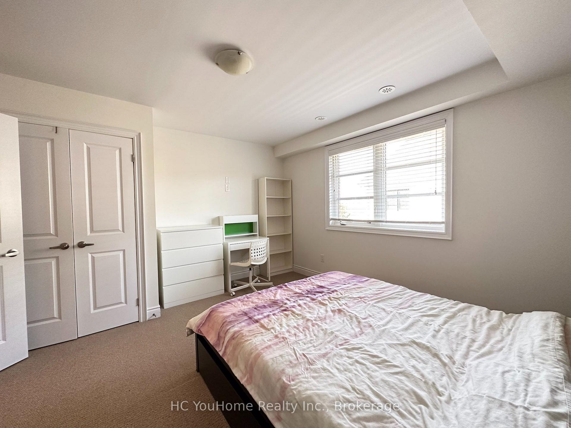Photo 14 of 2097 Queensborough Gate, Mississauga, Central Erin Mills — HOMEH