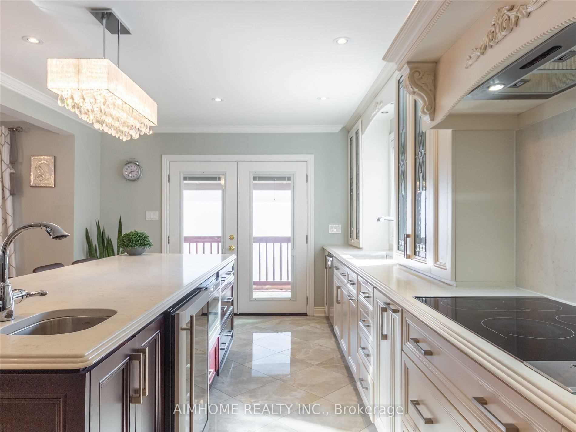 Photo 15 of 843 Corbett's Road, Oshawa, Pinecrest — HOMEH