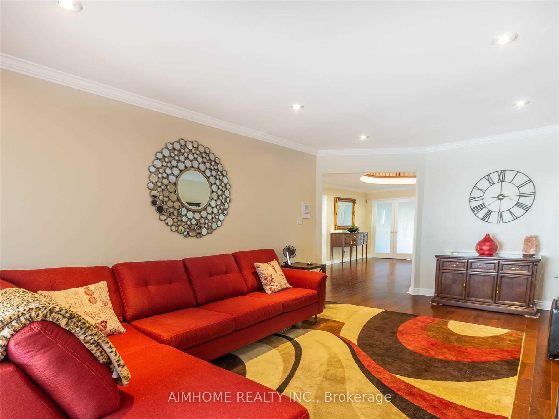 Photo 22 of 843 Corbett's Road, Oshawa, Pinecrest — HOMEH