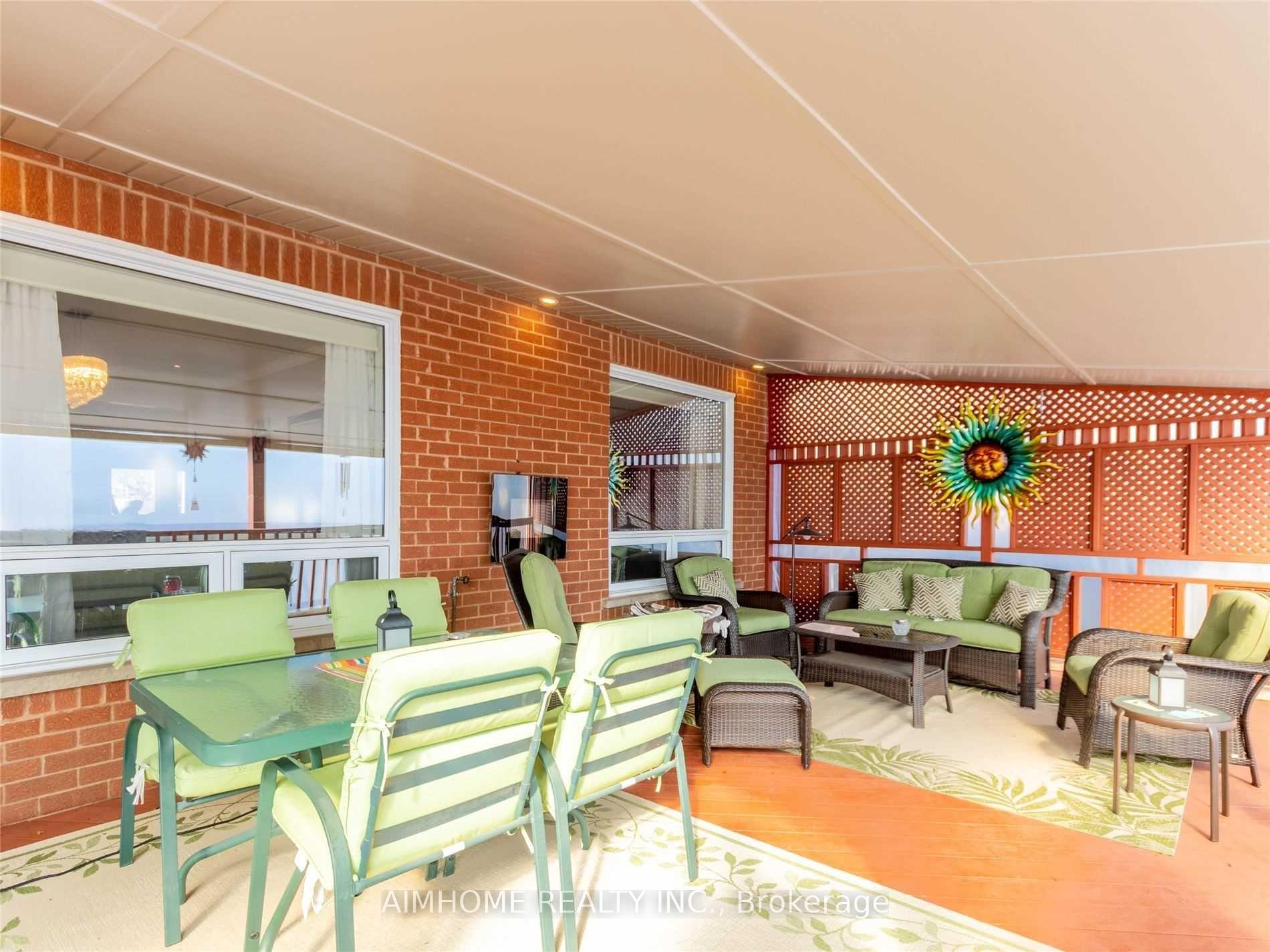 Photo 38 of 843 Corbett's Road, Oshawa, Pinecrest — HOMEH