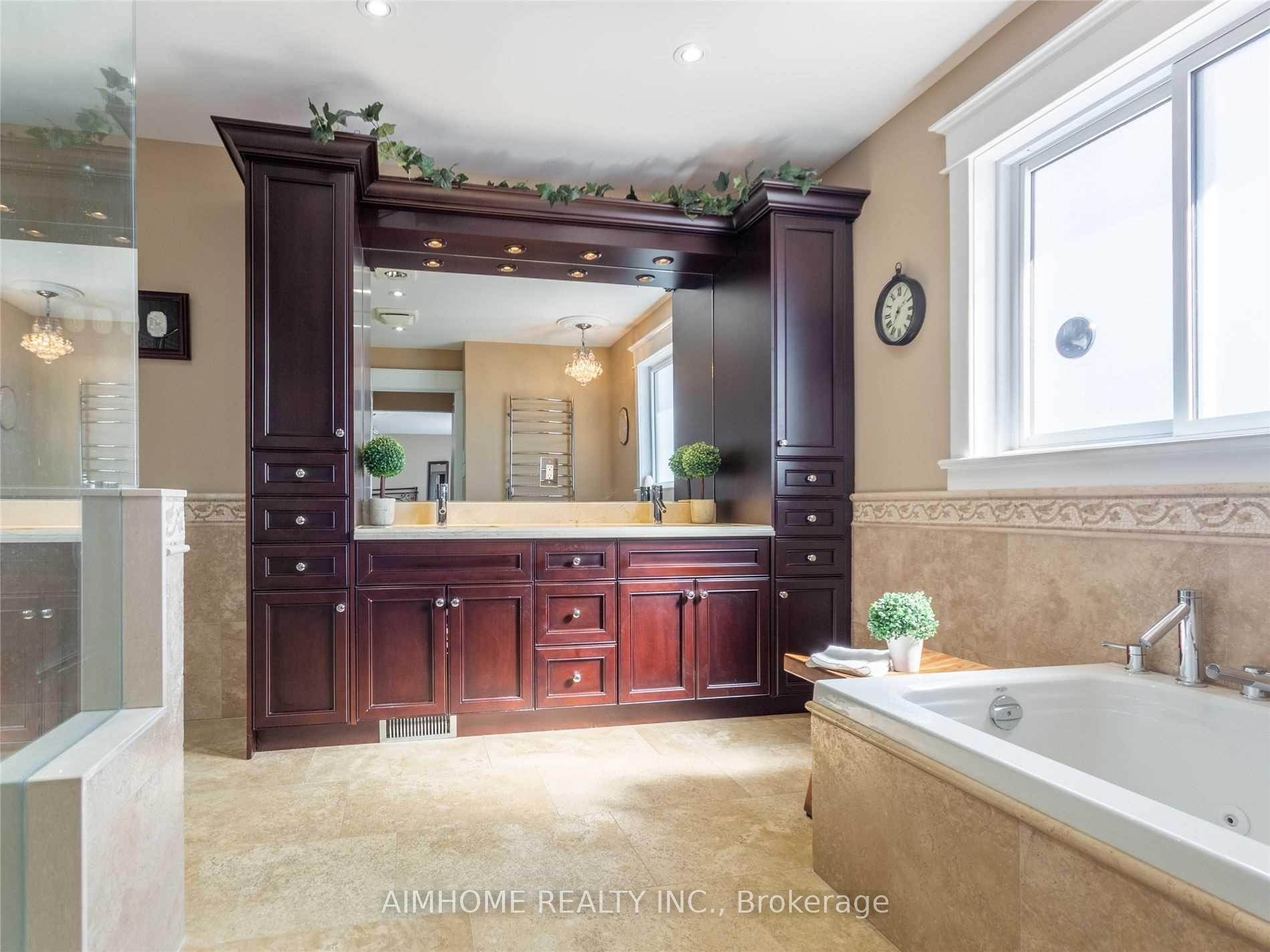 Photo 13 of 843 Corbett's Road, Oshawa, Pinecrest — HOMEH