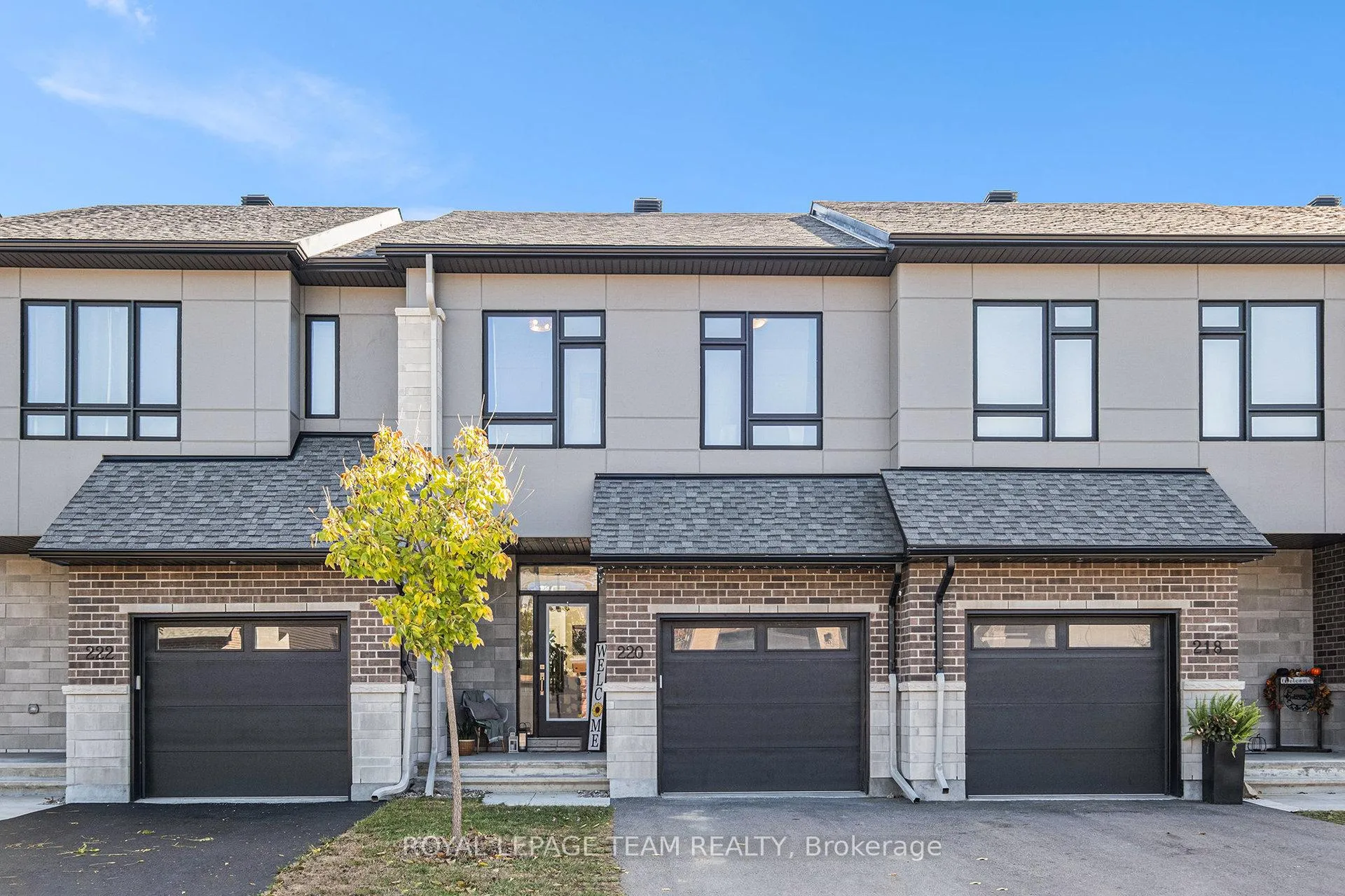 Photo 1 of 220 Bristol Crescent, North Grenville, Kemptville — HOMEH