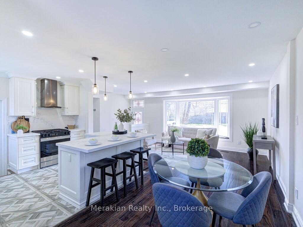 Photo 10 of 214 Folkstone Crescent, Brampton, Southgate — HOMEH