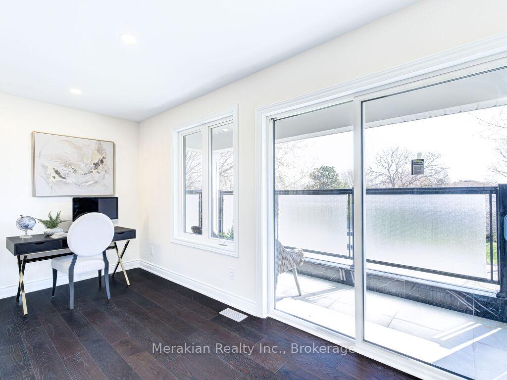 Photo 24 of 214 Folkstone Crescent, Brampton, Southgate — HOMEH